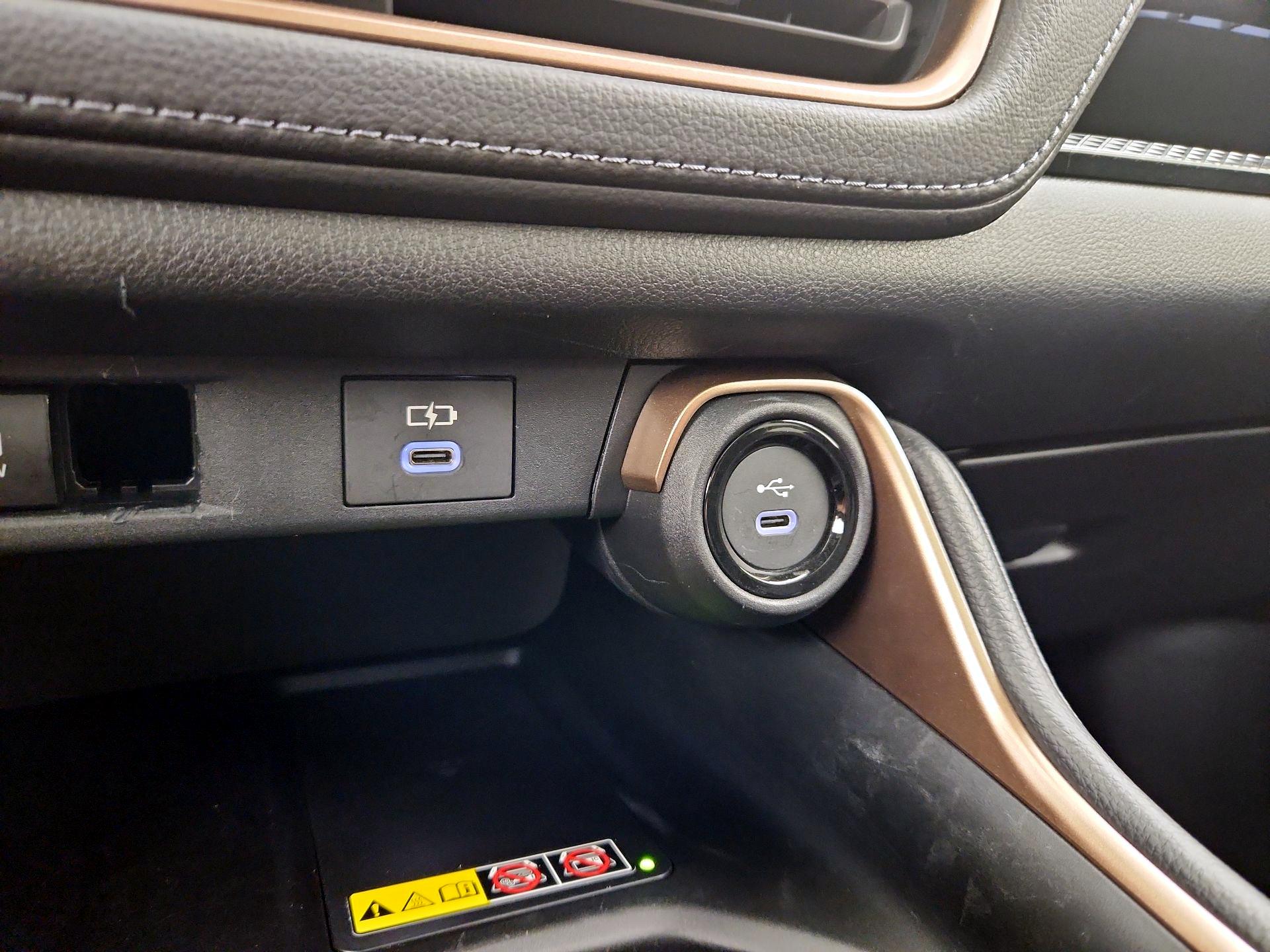 Thumbnail: 2025 Toyota Highlander - 18