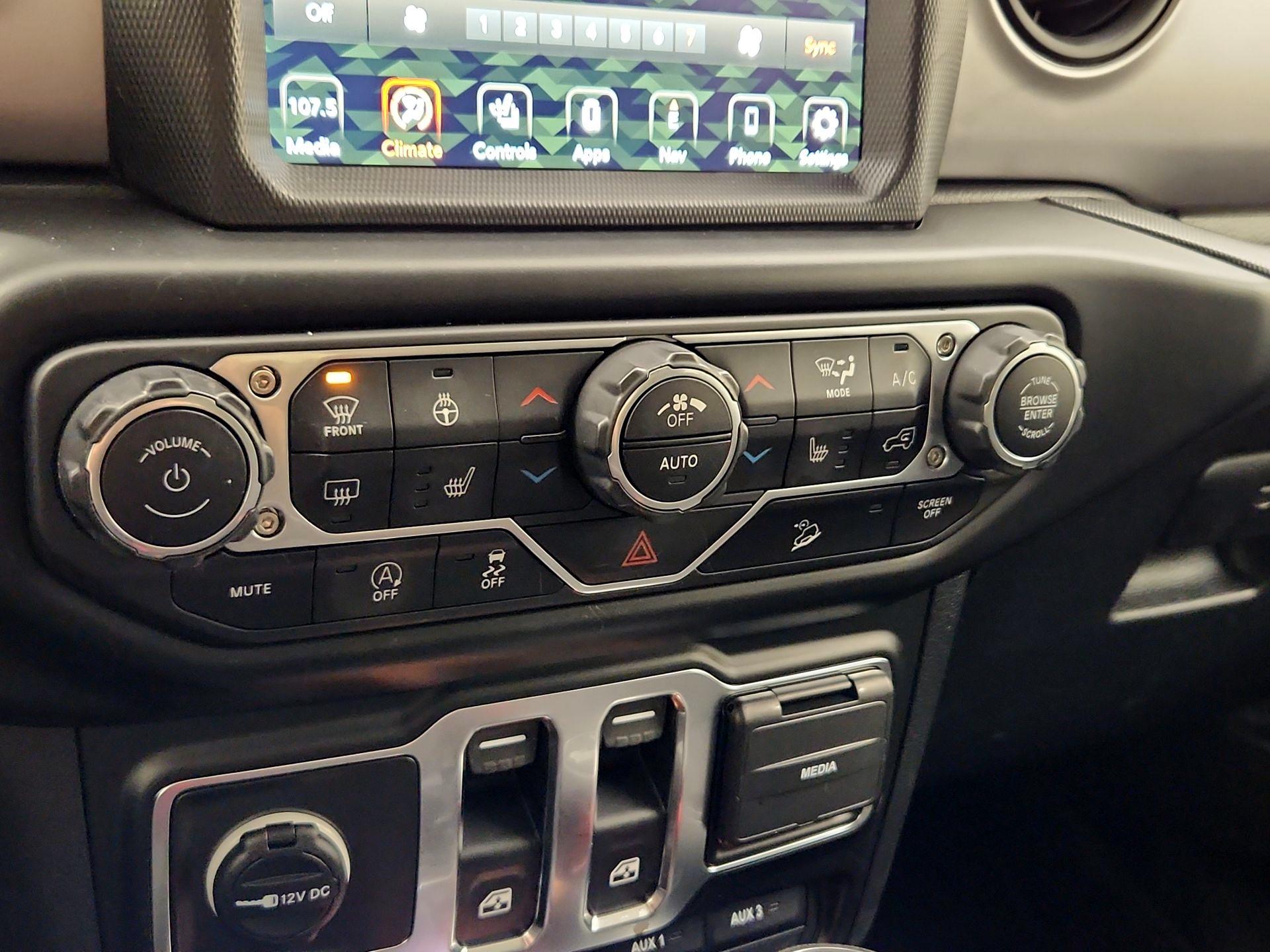 Thumbnail: 2021 Jeep Wrangler - 17