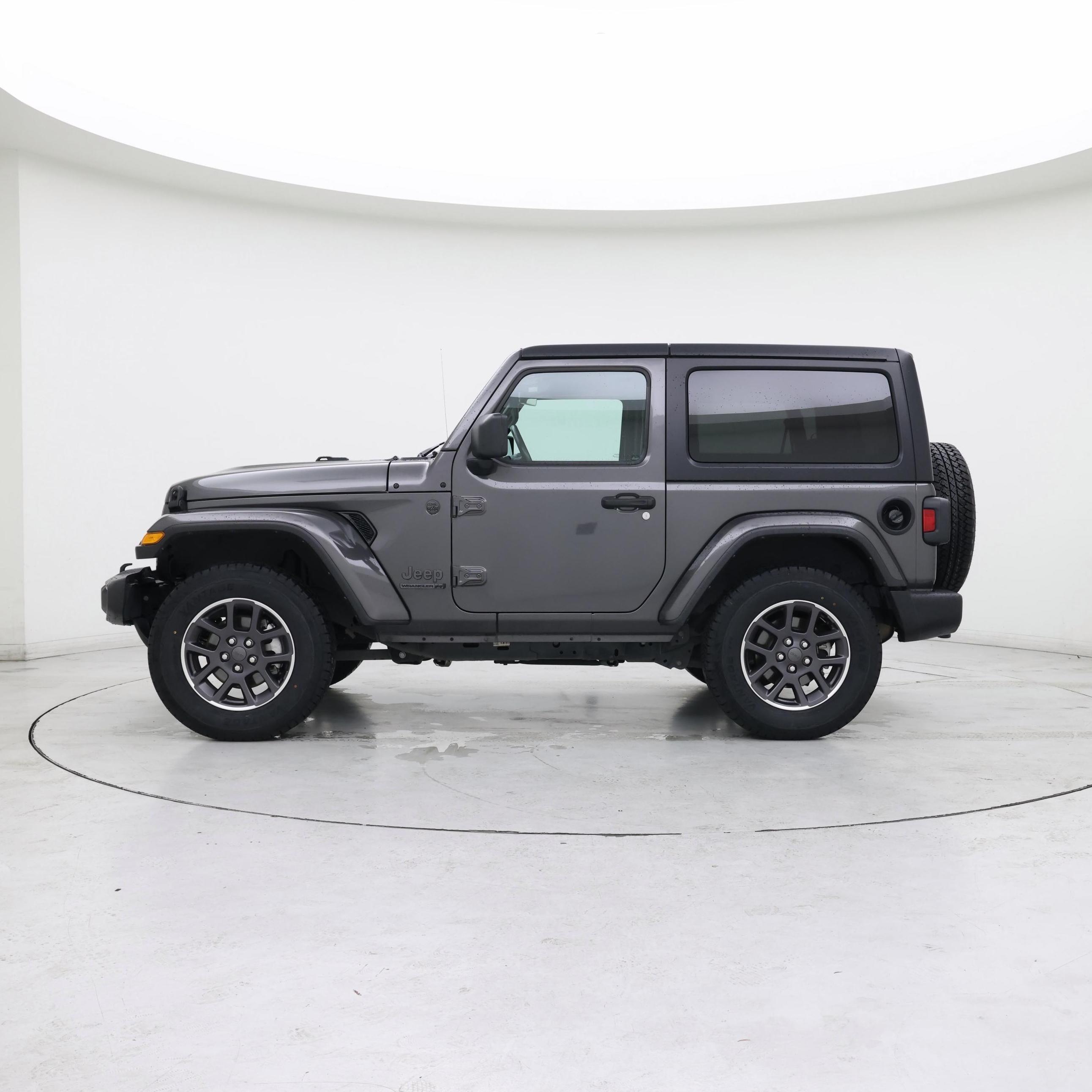 Thumbnail: 2021 Jeep Wrangler - 3