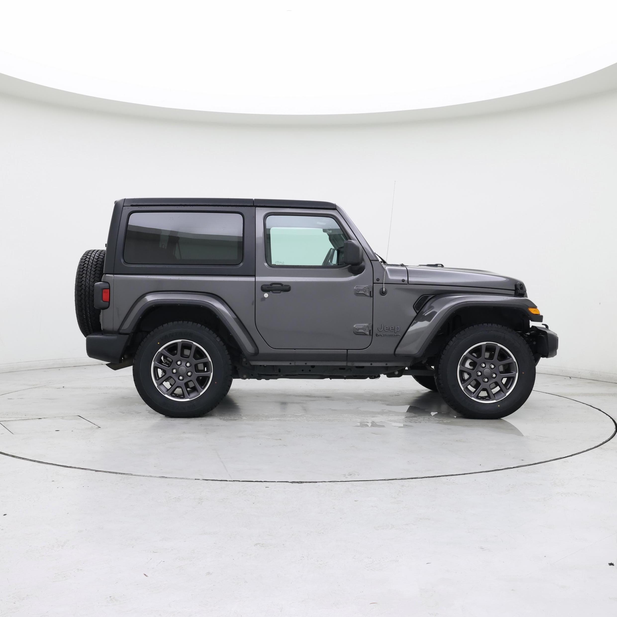 Thumbnail: 2021 Jeep Wrangler - 7