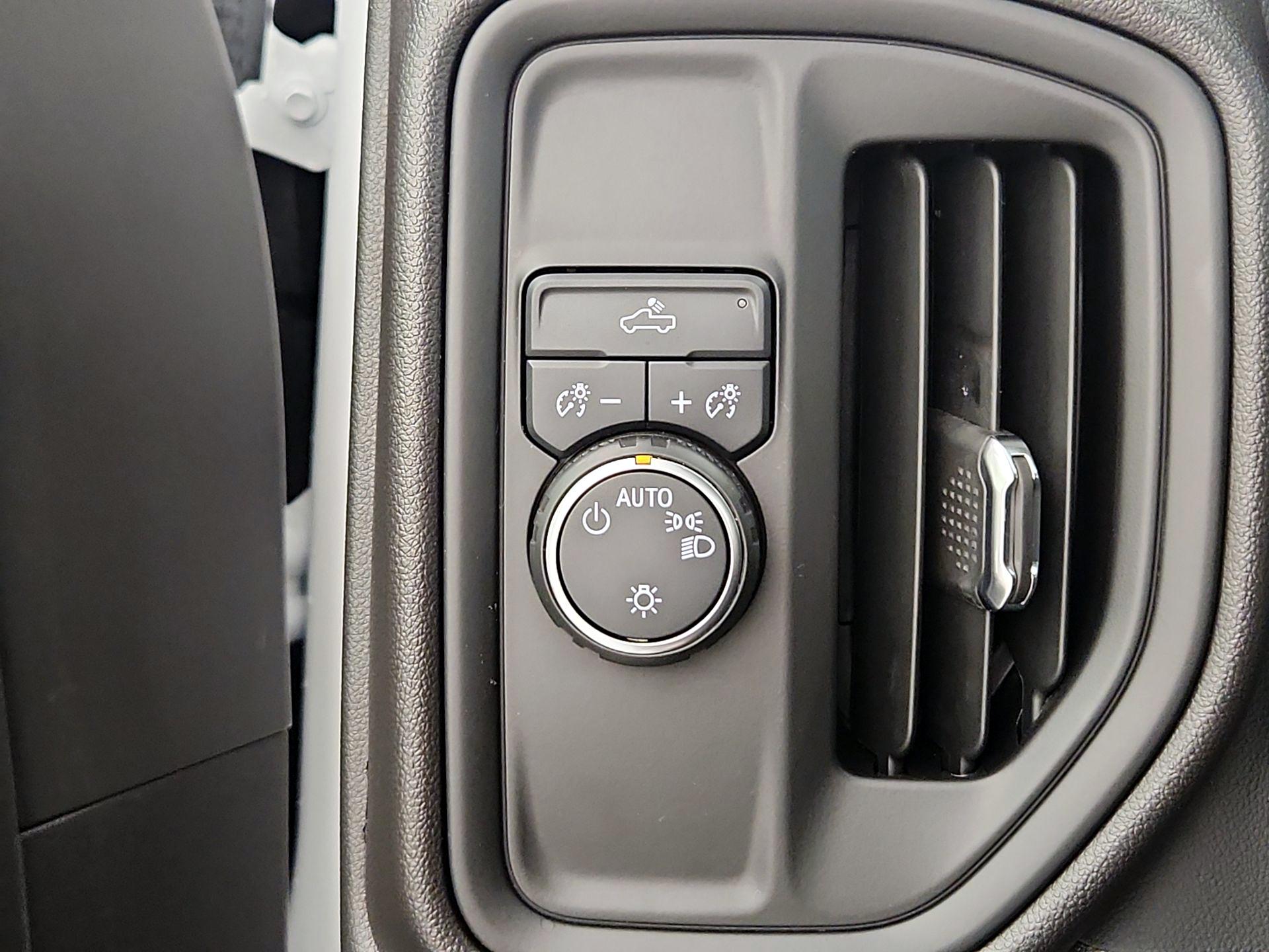 Thumbnail: 2024 Chevrolet Silverado 1500 - 13