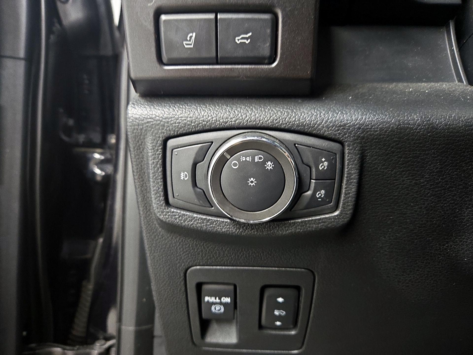 Thumbnail: 2020 Ford Expedition - 13