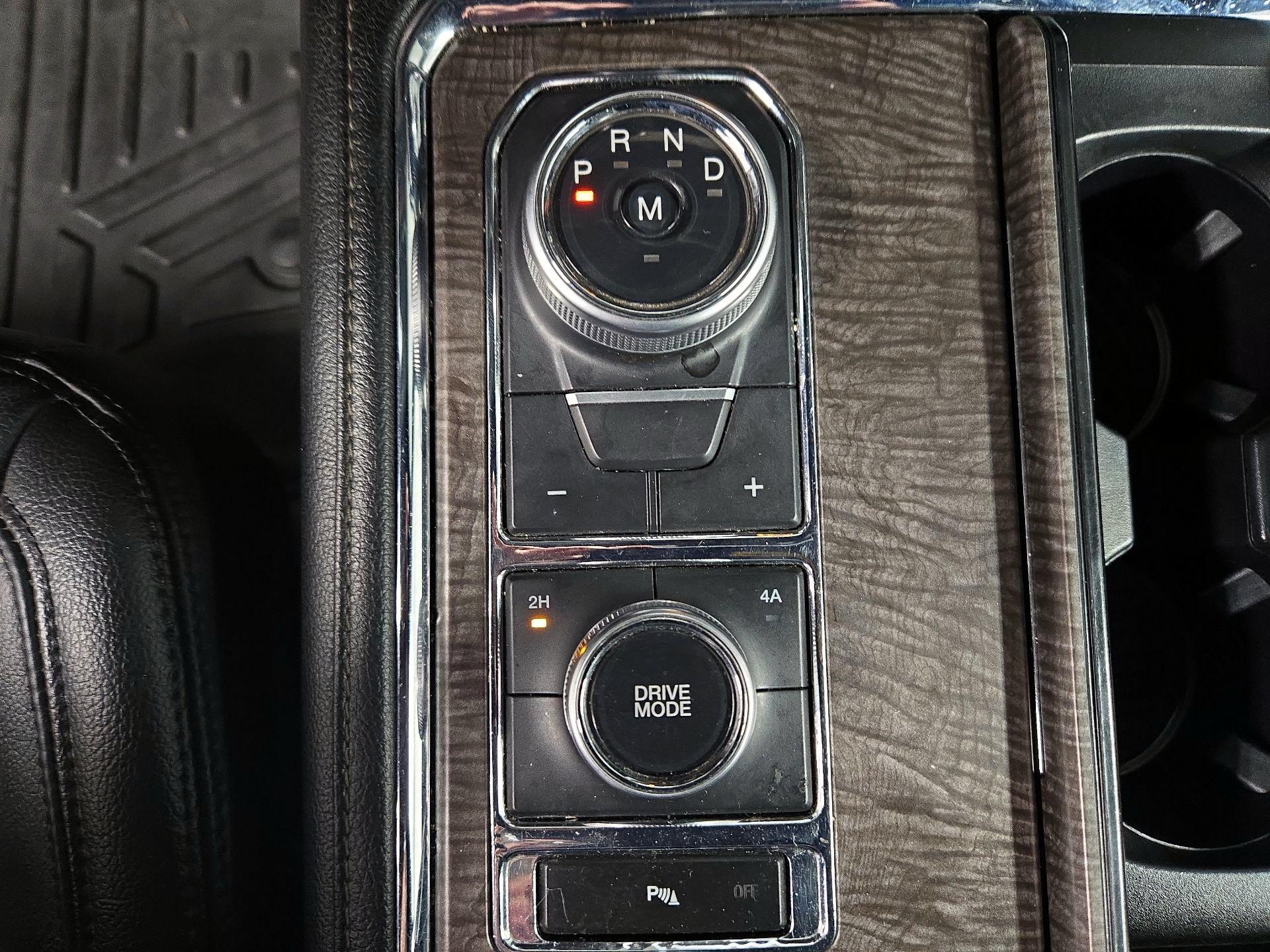 Thumbnail: 2020 Ford Expedition - 18