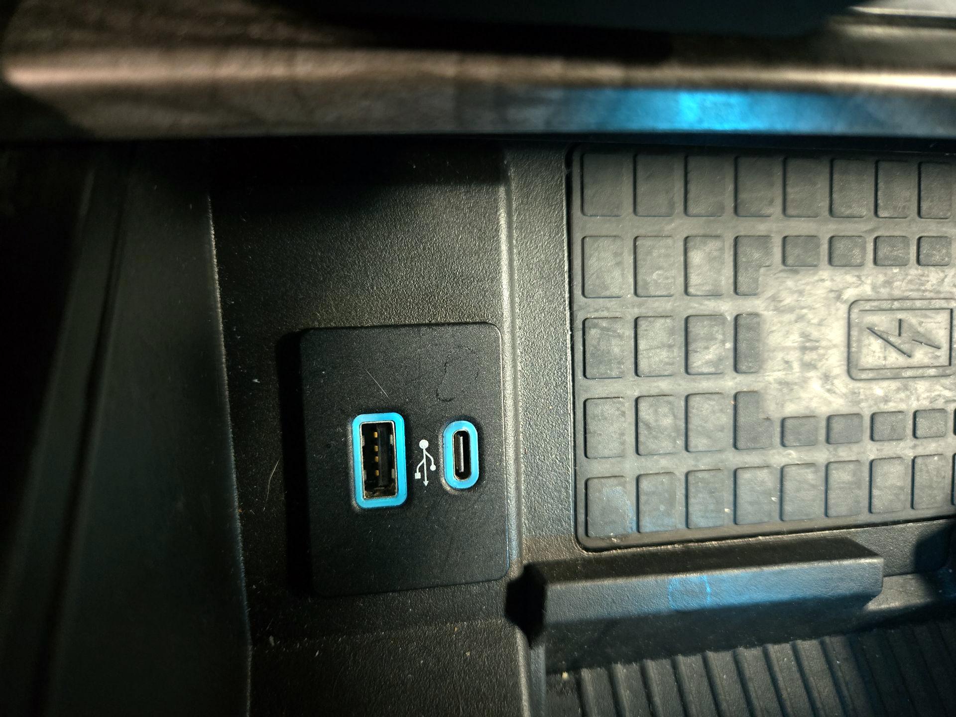 Thumbnail: 2020 Ford Expedition - 19