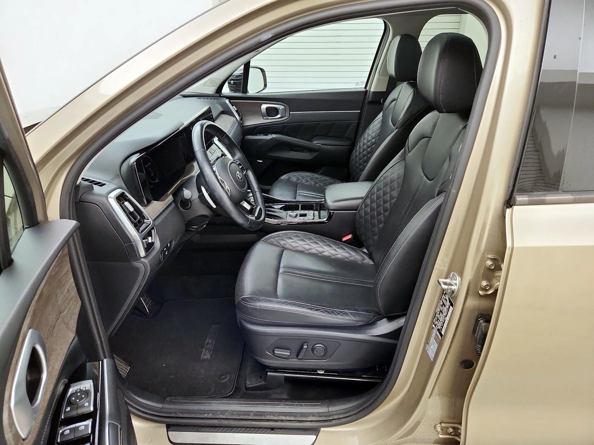 Thumbnail: 2021 Kia Sorento - 11