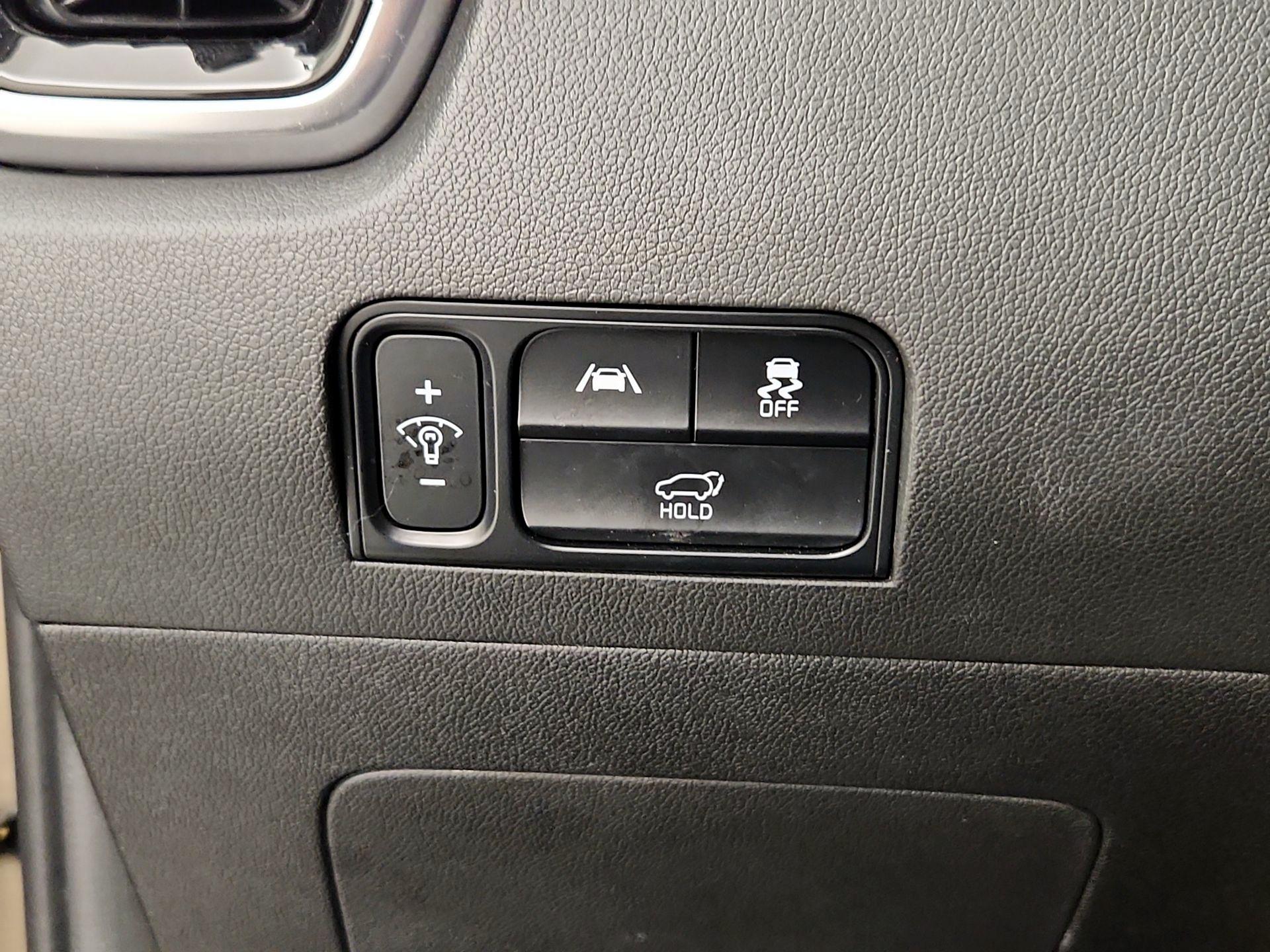 Thumbnail: 2021 Kia Sorento - 13