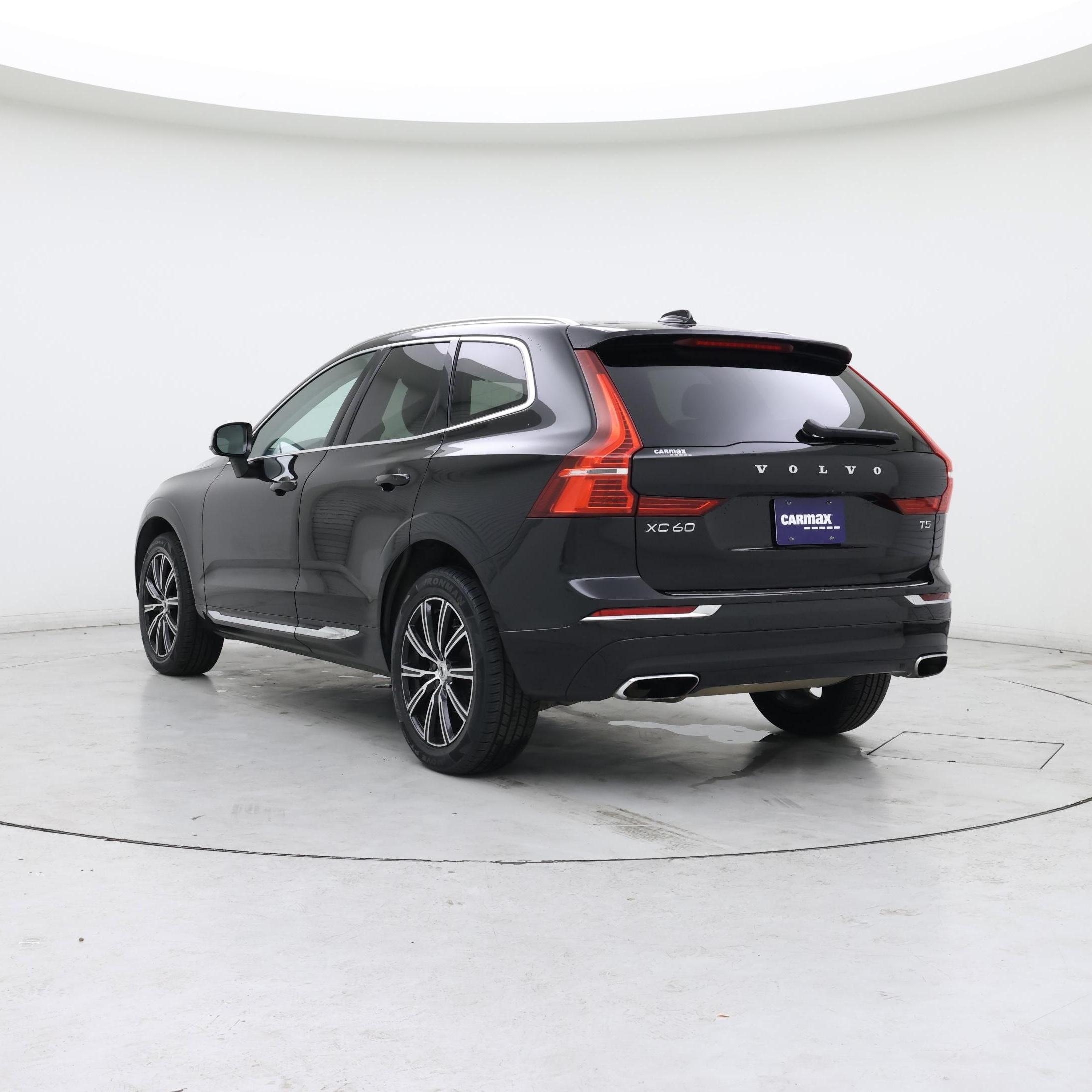 Thumbnail: 2021 Volvo XC60 - 2