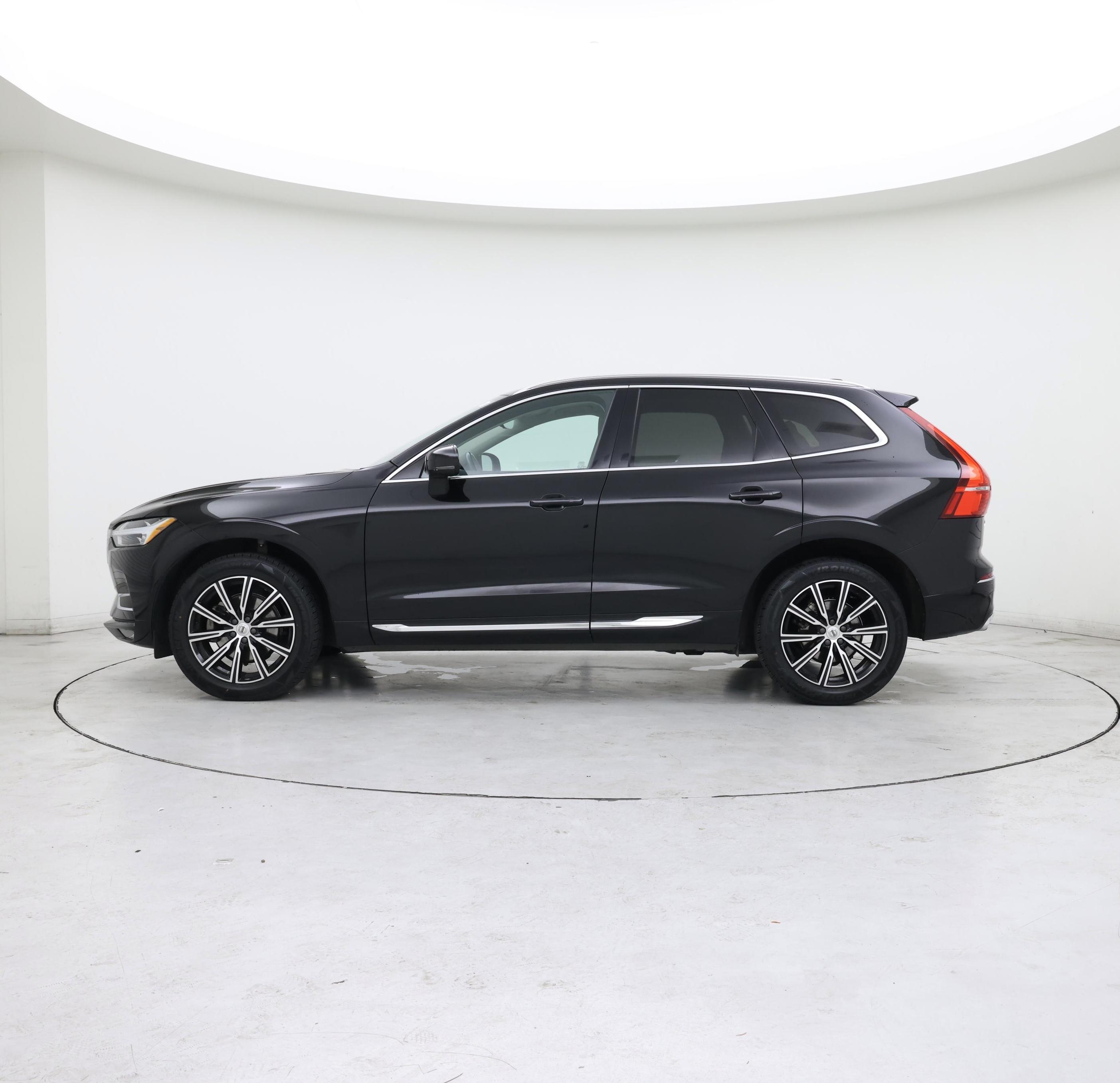 Thumbnail: 2021 Volvo XC60 - 3