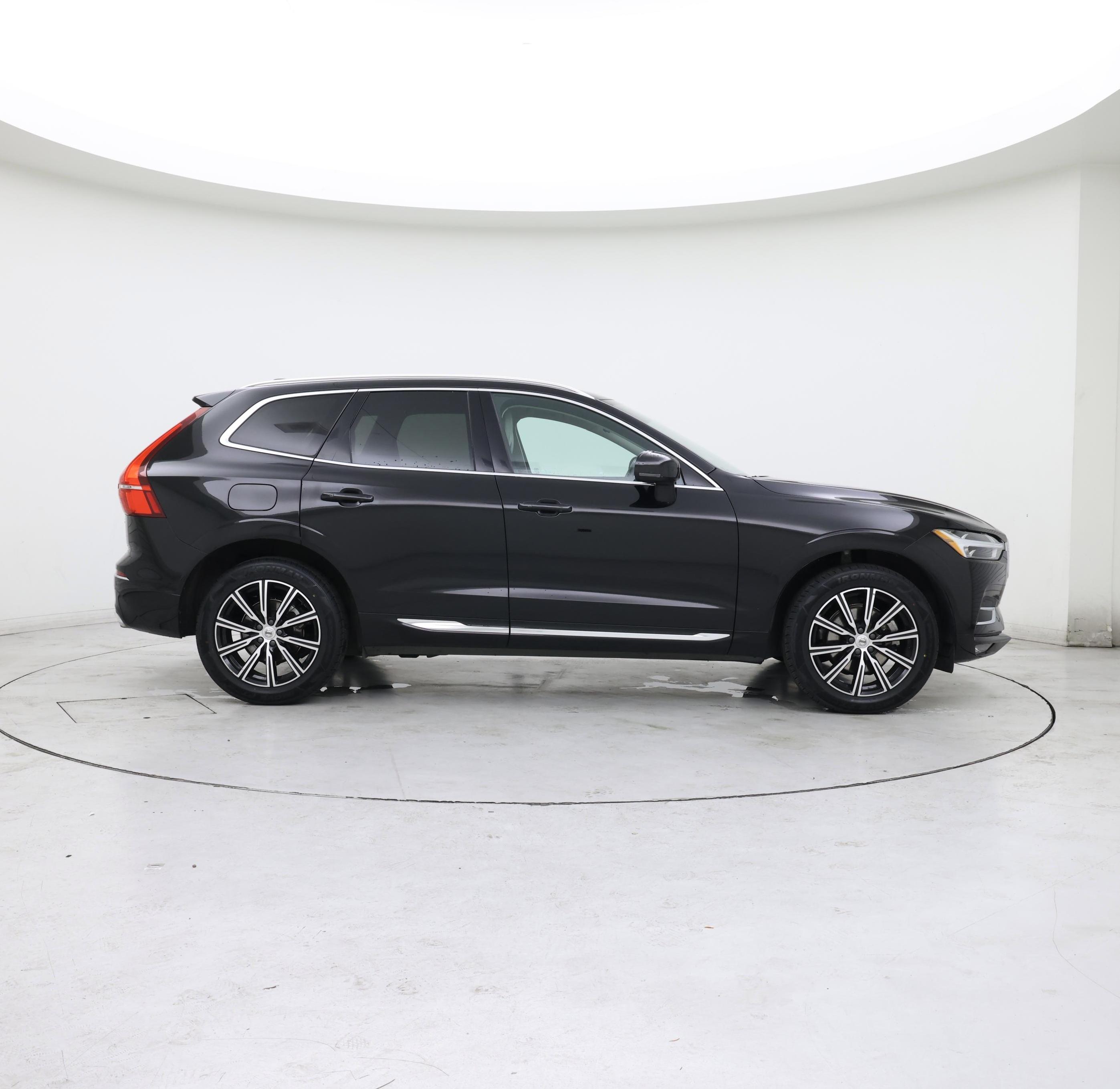 Thumbnail: 2021 Volvo XC60 - 7