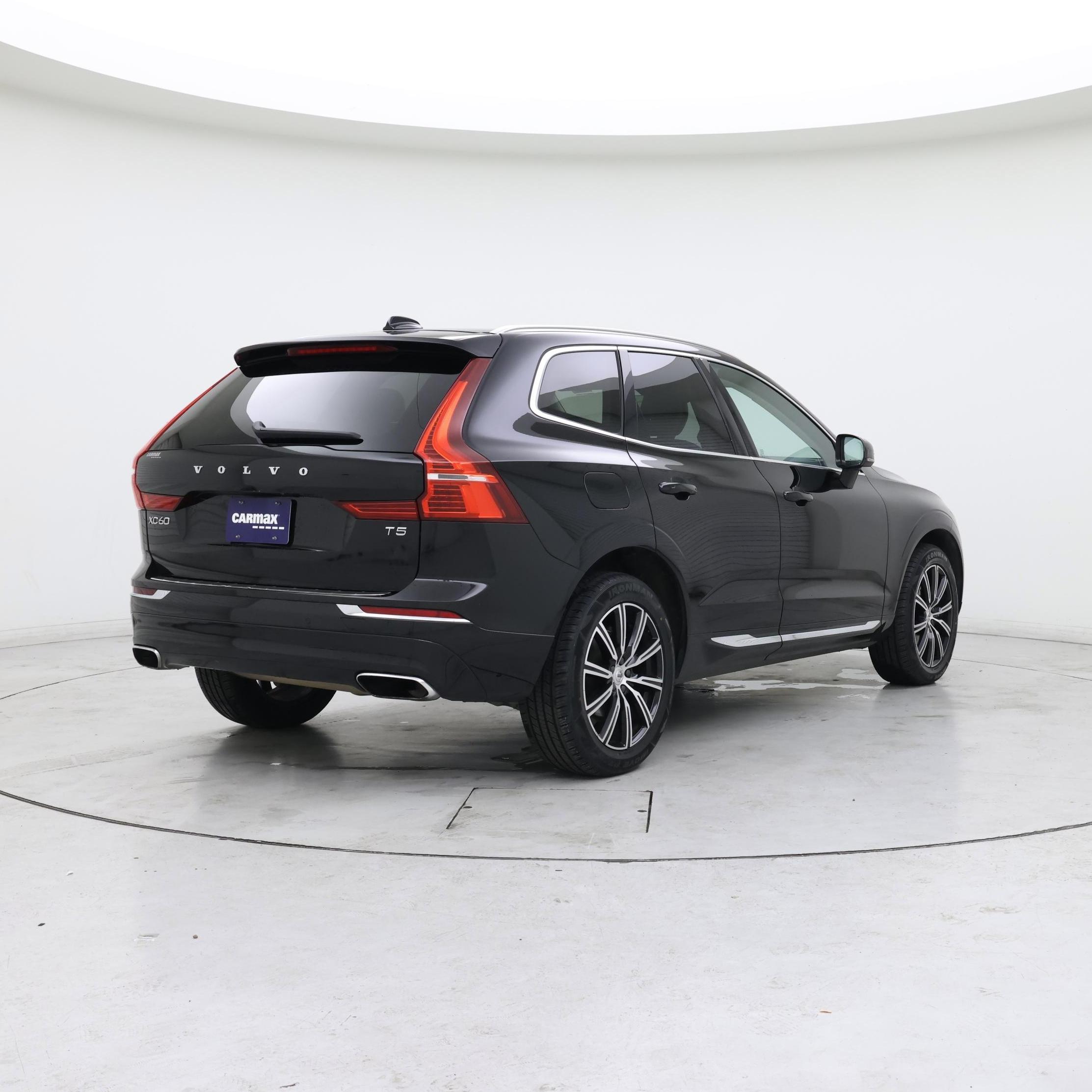Thumbnail: 2021 Volvo XC60 - 8