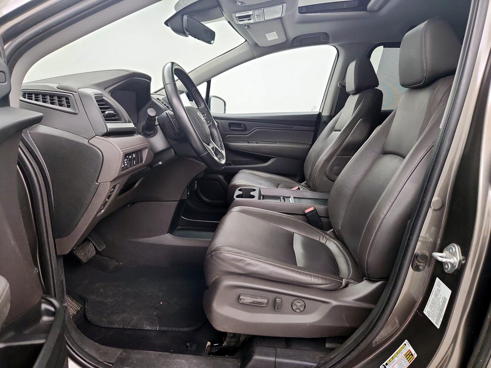 Thumbnail: 2022 Honda Odyssey - 11