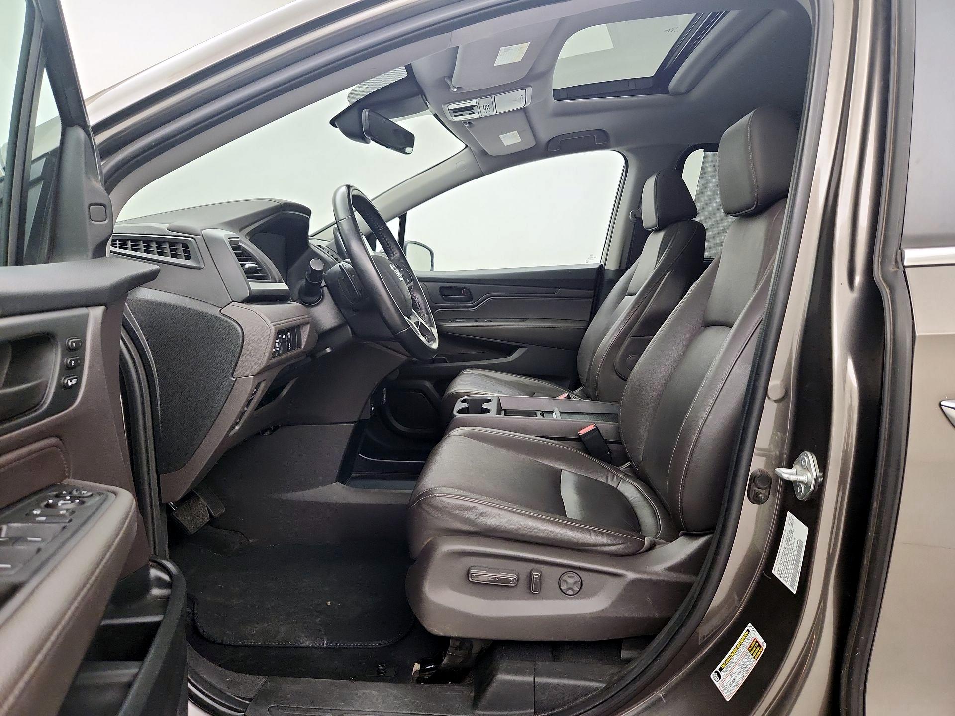 Thumbnail: 2022 Honda Odyssey - 19