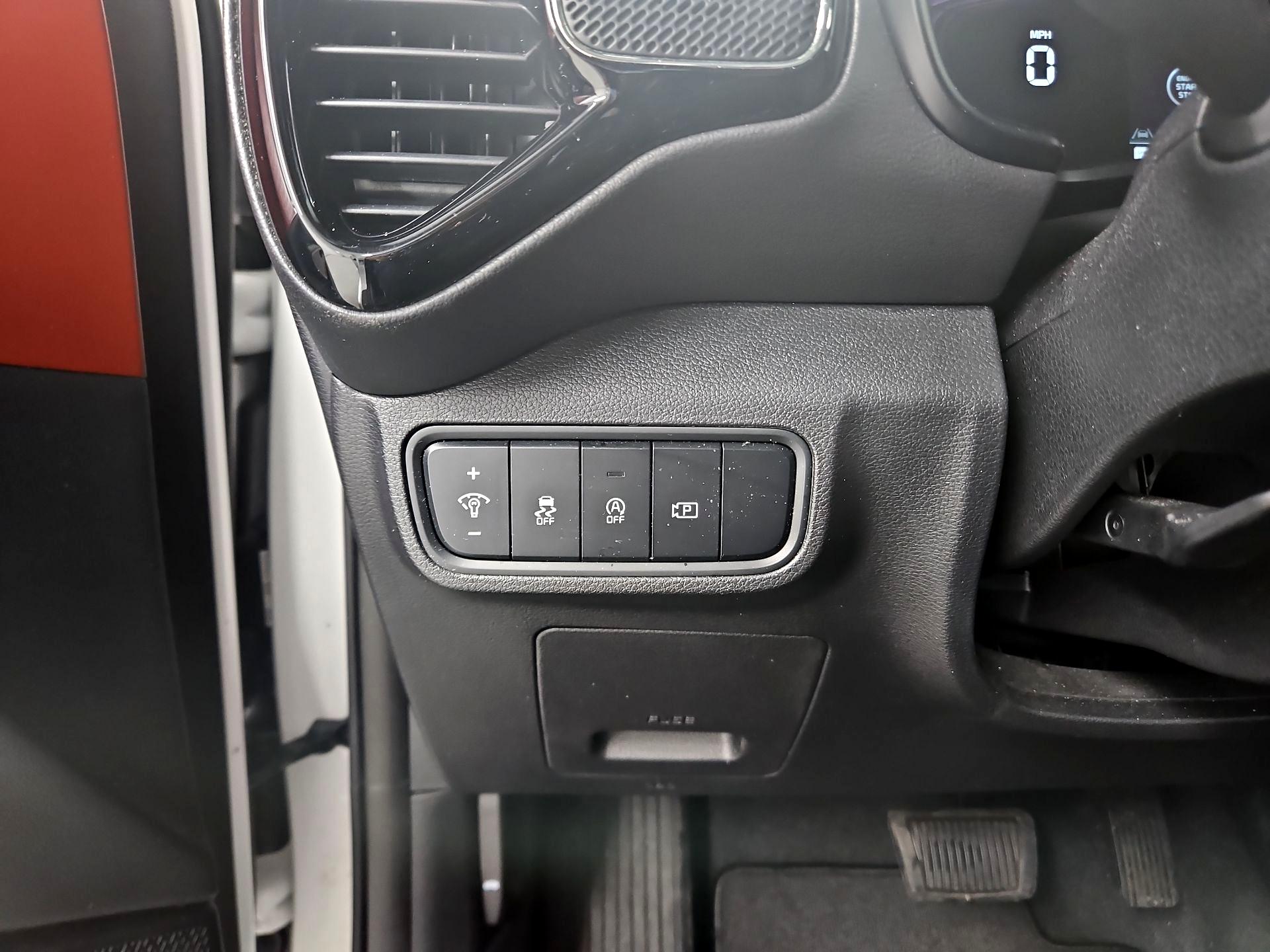 Thumbnail: 2023 Kia Soul - 13