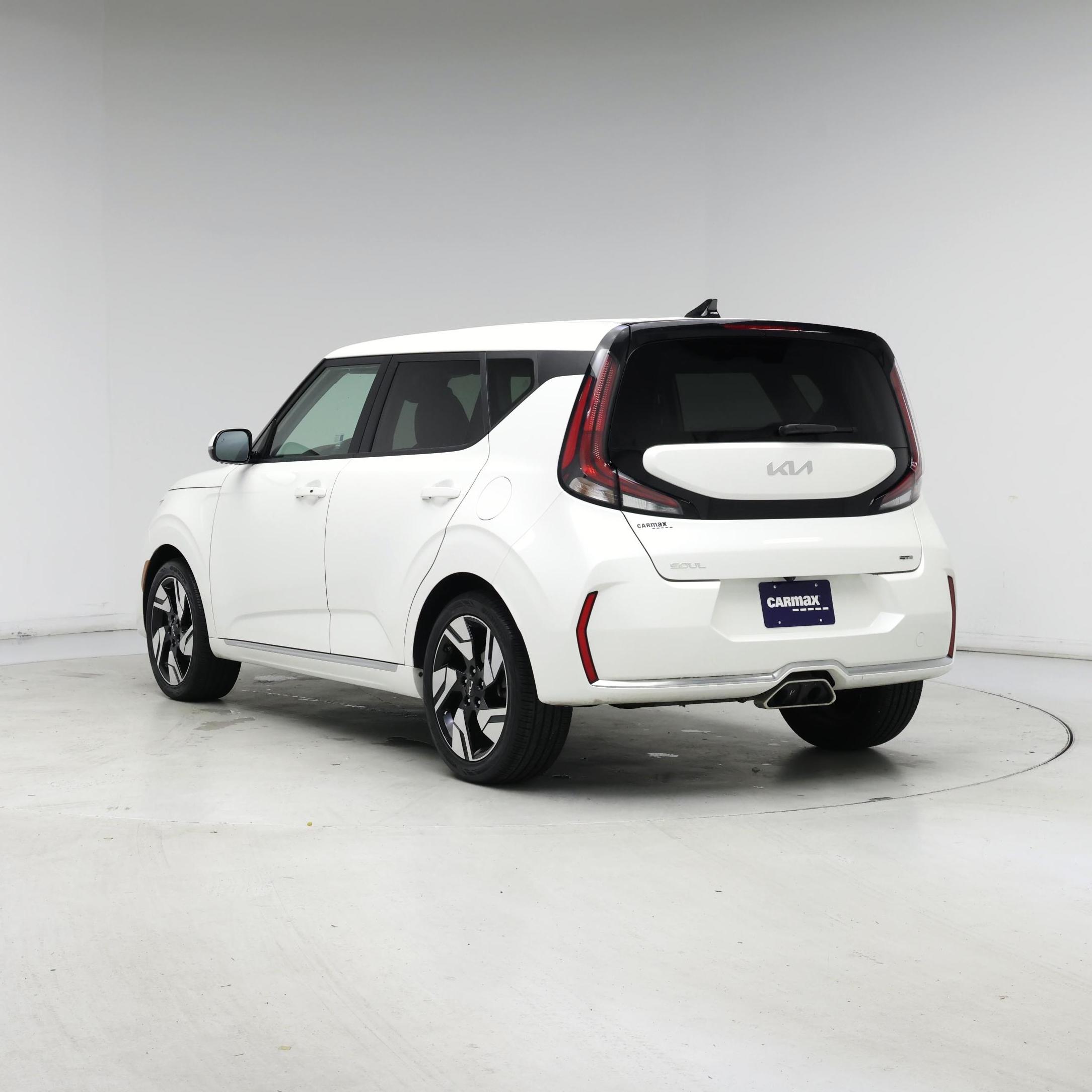 Thumbnail: 2023 Kia Soul - 2