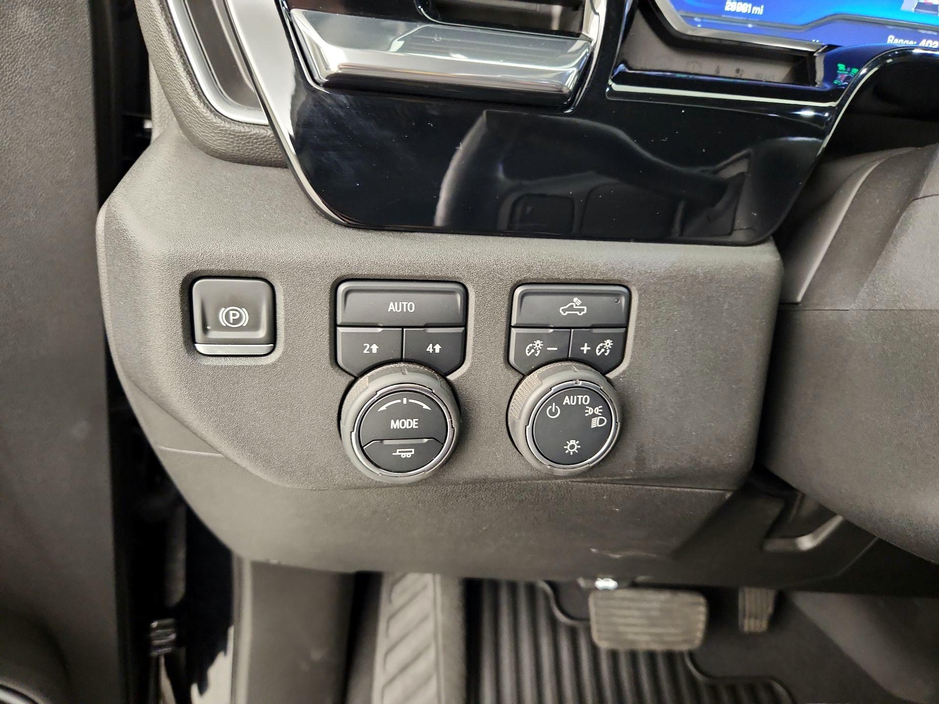 Thumbnail: 2023 Chevrolet Silverado 1500 - 13