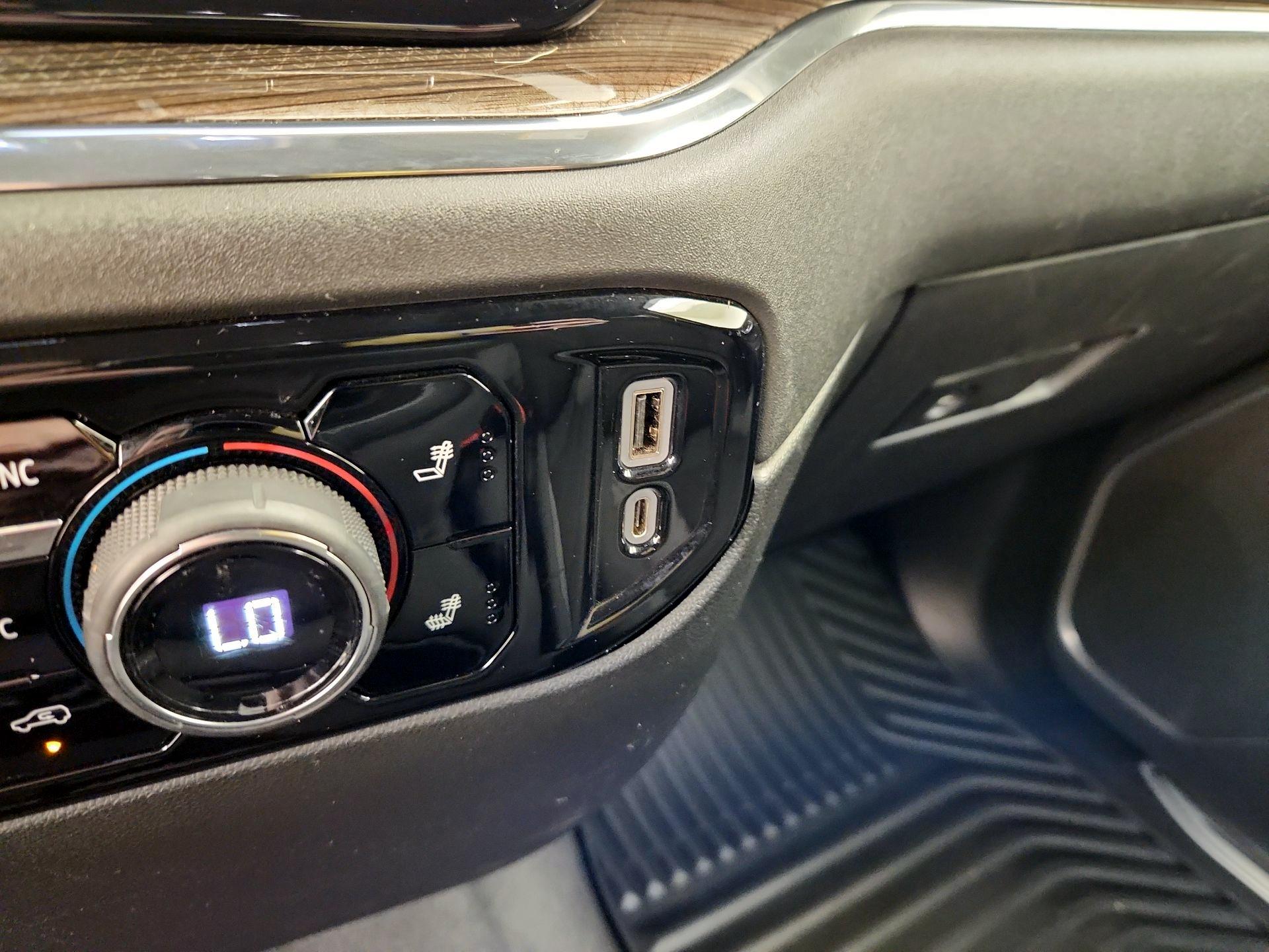 Thumbnail: 2023 Chevrolet Silverado 1500 - 19