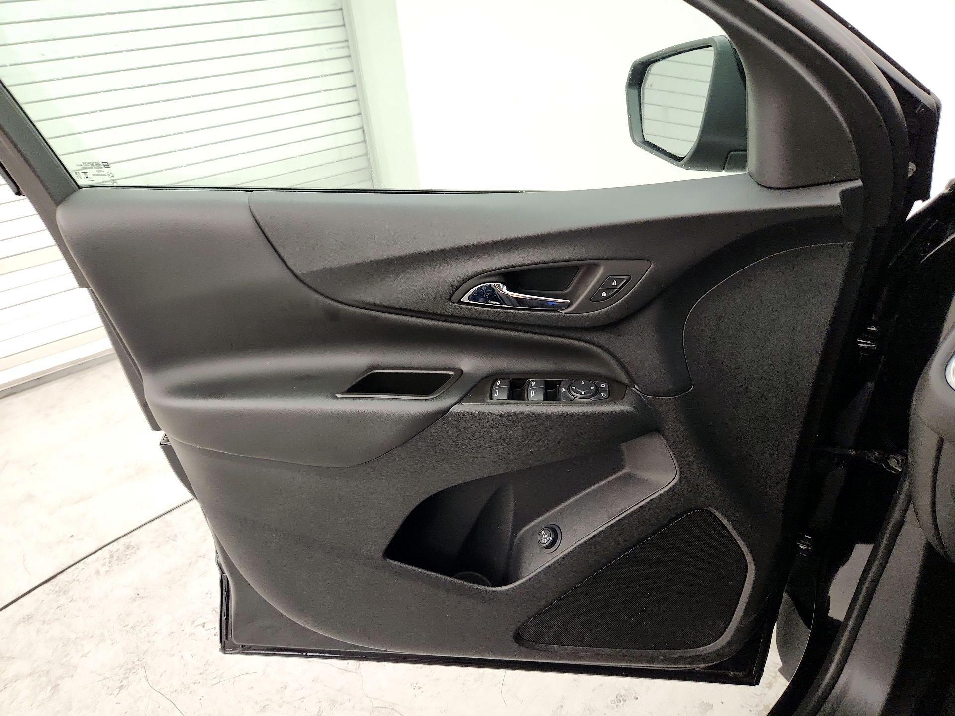 Thumbnail: 2023 Chevrolet Equinox - 12