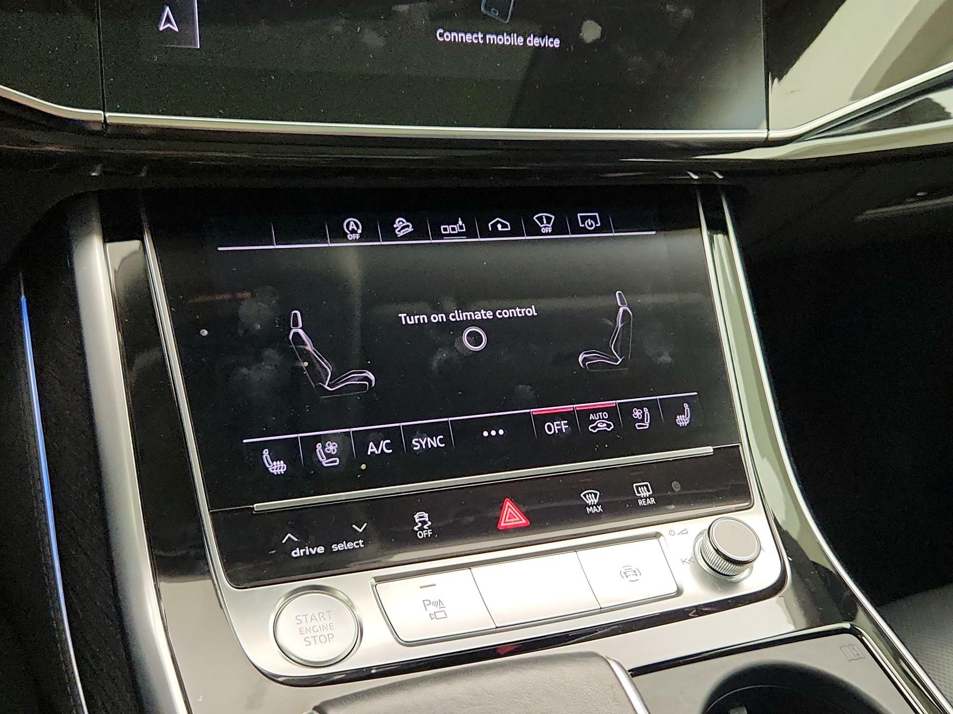 Thumbnail: 2020 Audi Q8 - 17