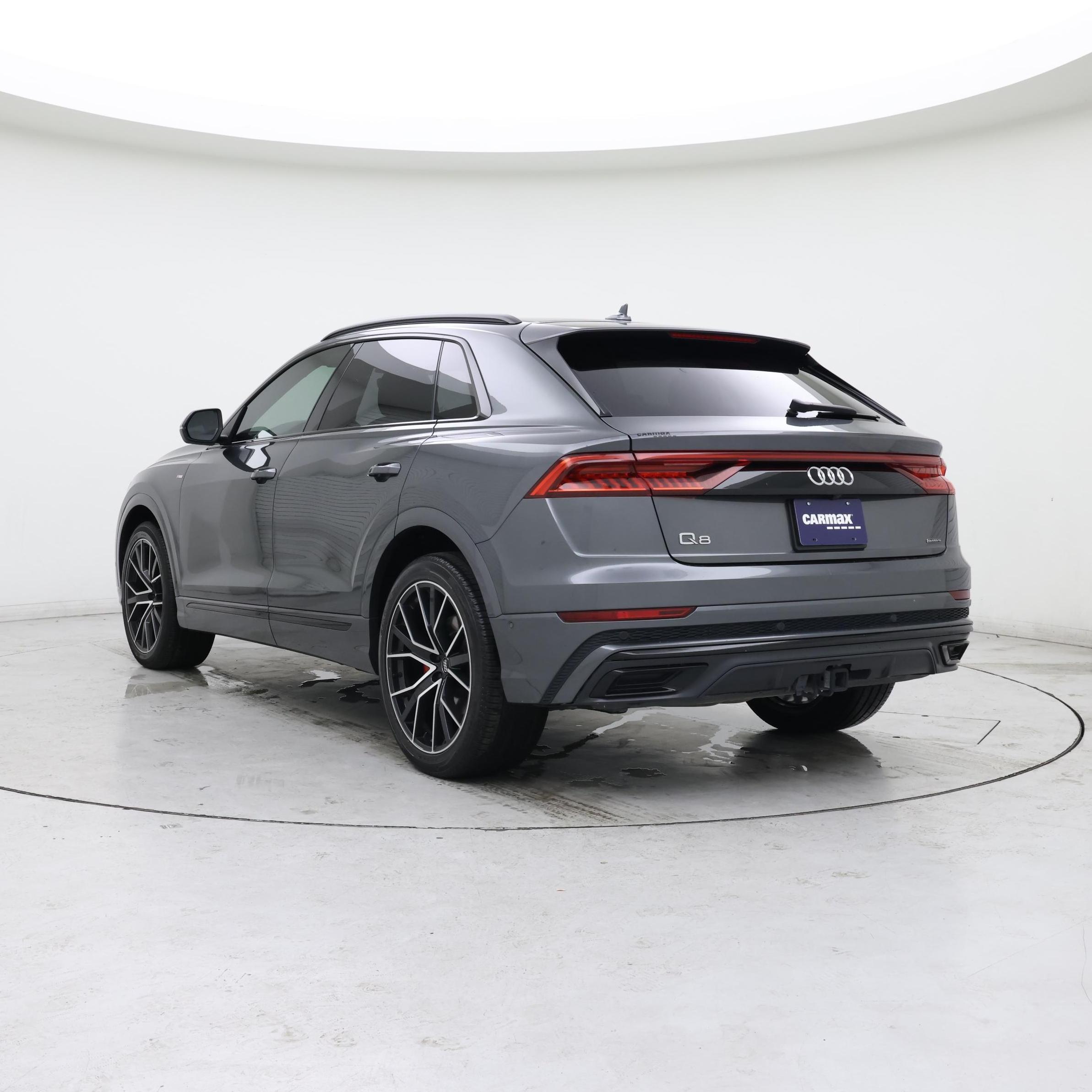 Thumbnail: 2020 Audi Q8 - 2