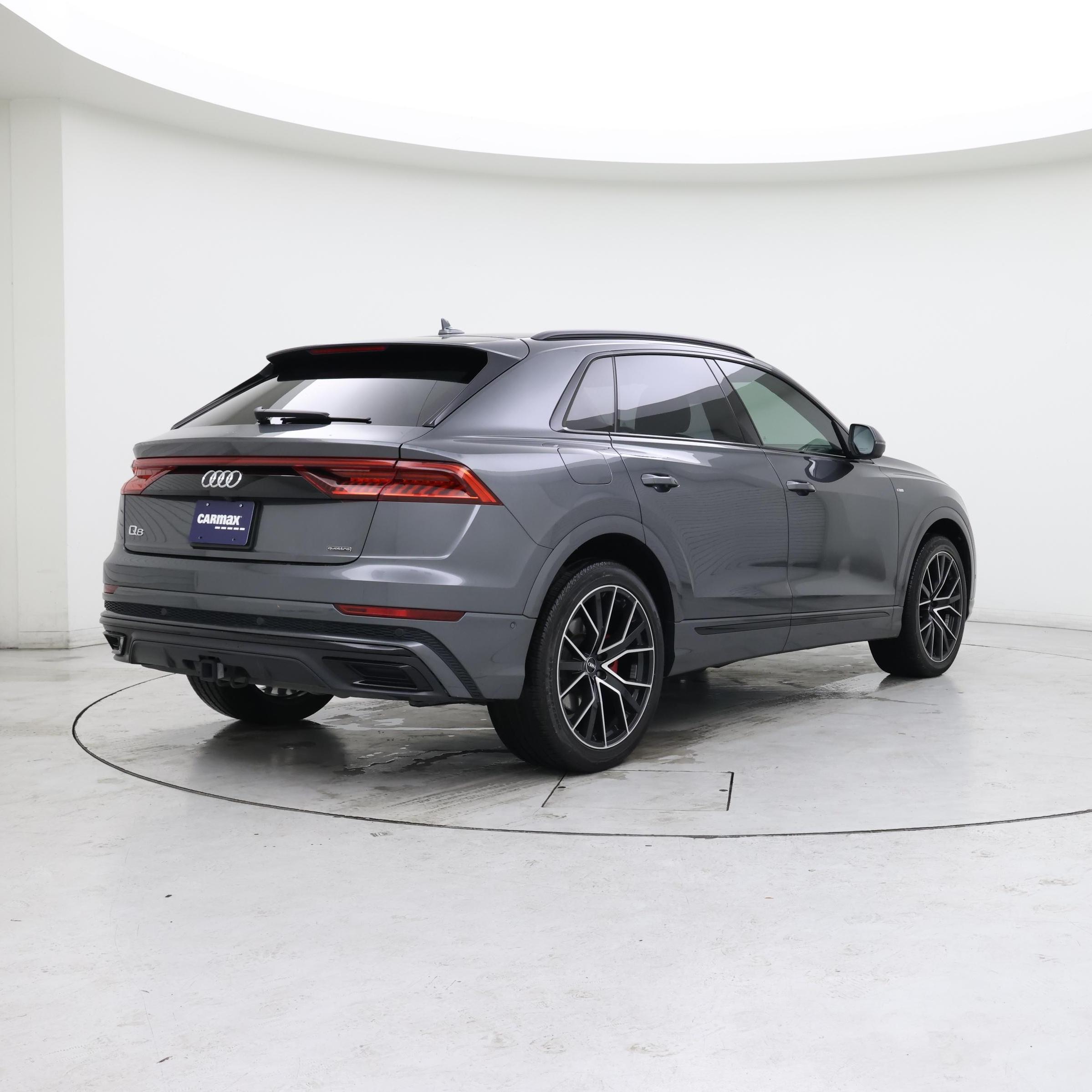 Thumbnail: 2020 Audi Q8 - 8