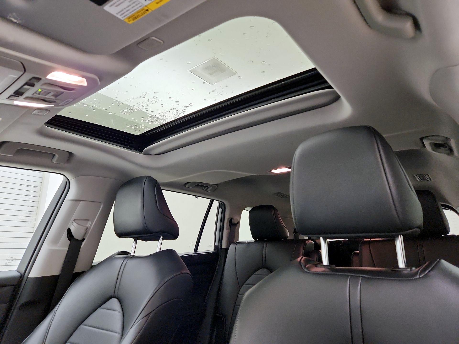 Thumbnail: 2023 Toyota Highlander - 19