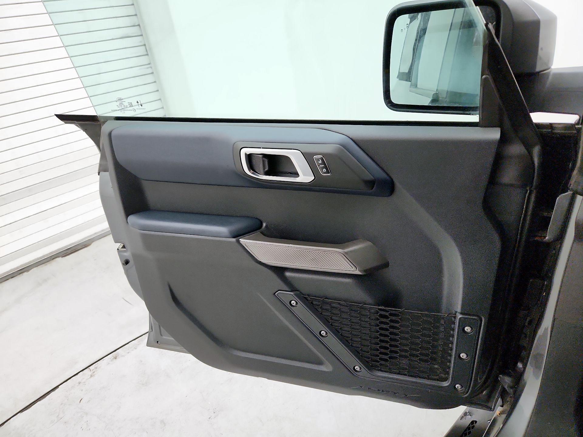 Thumbnail: 2022 Ford Bronco - 12