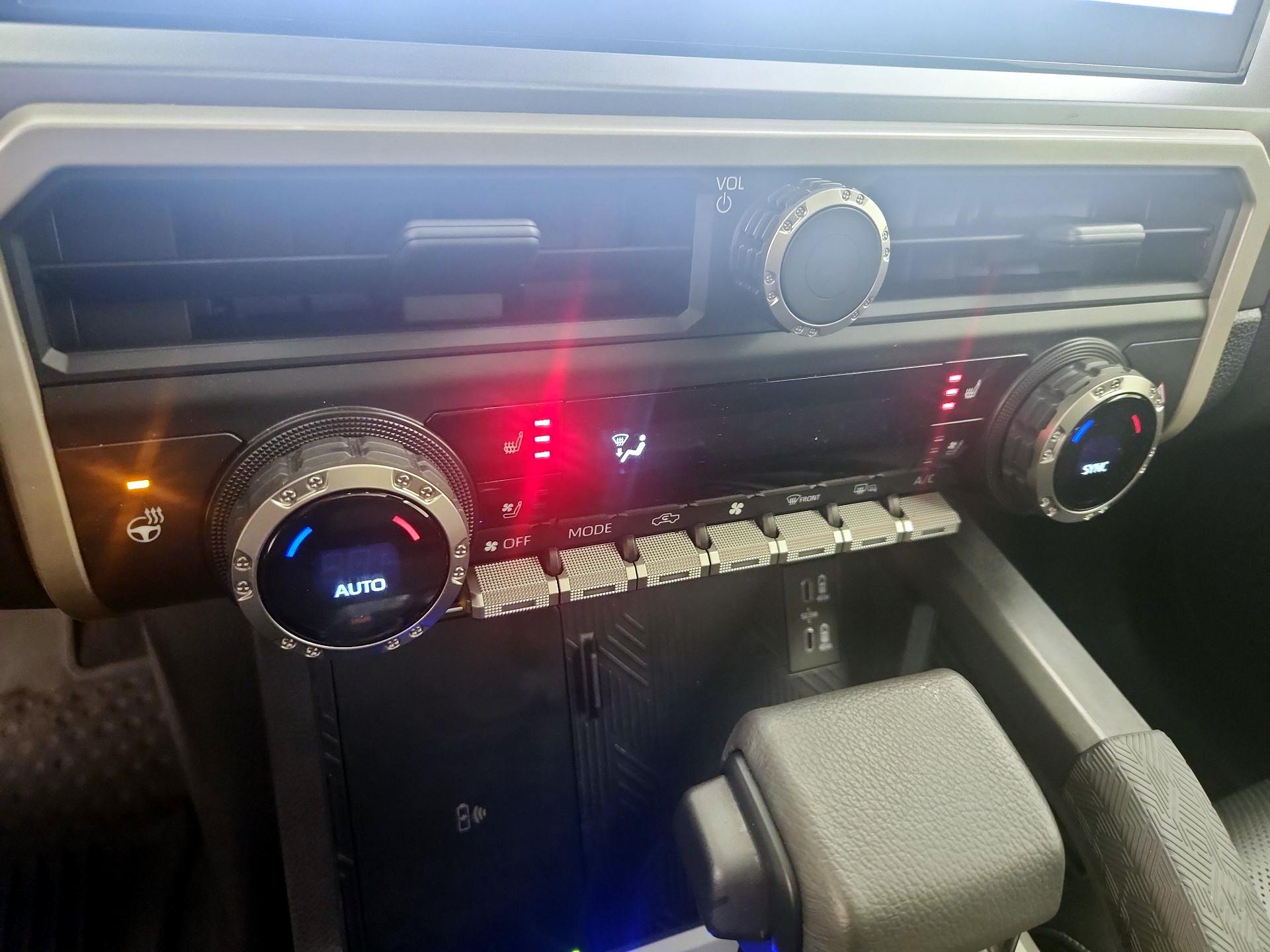 Thumbnail: 2024 Toyota Tacoma - 16