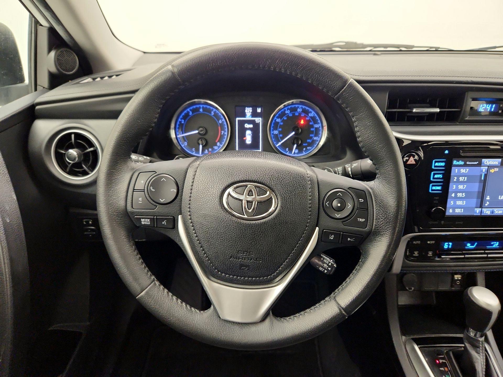 Thumbnail: 2019 Toyota Corolla - 10