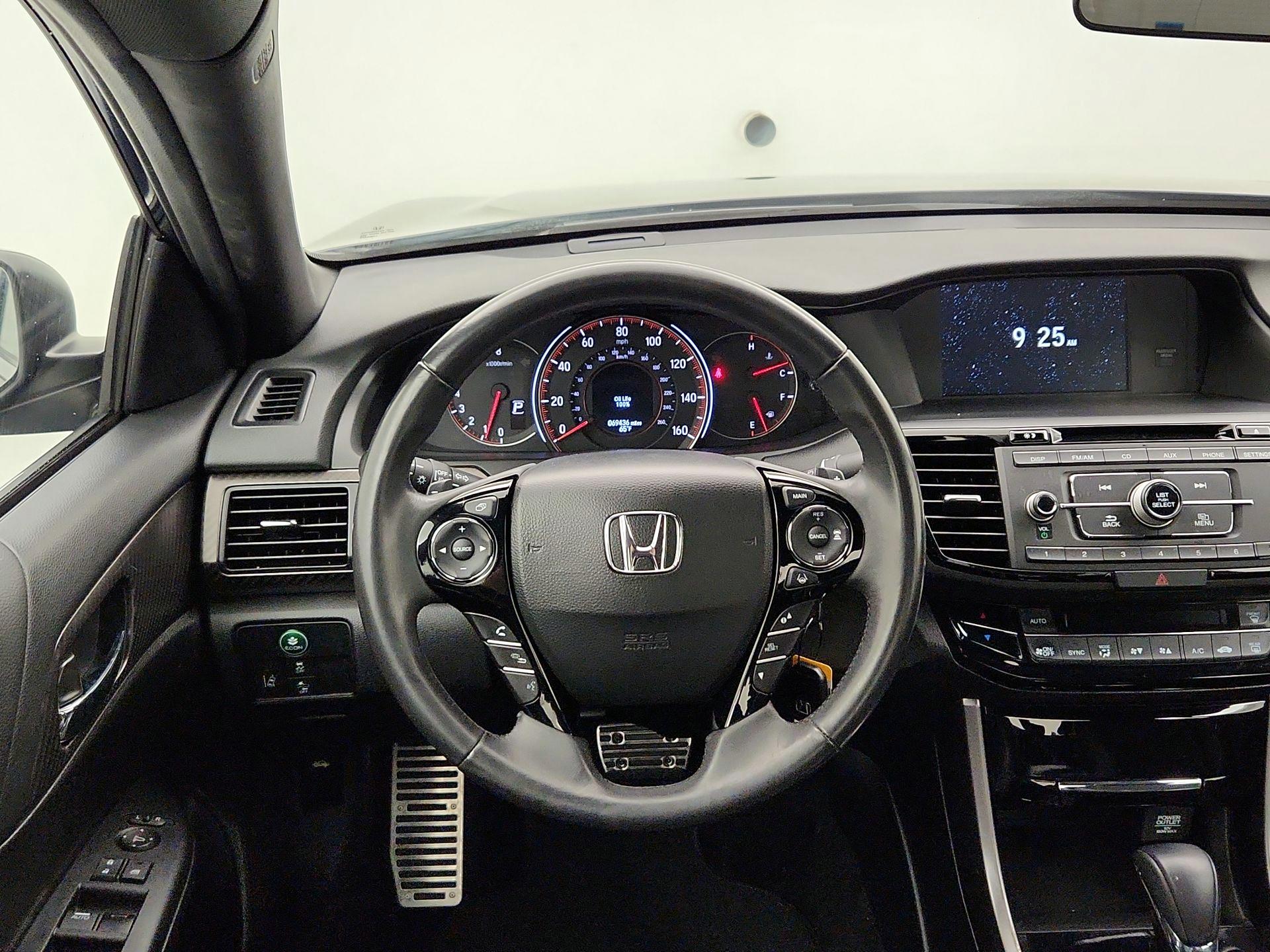 Thumbnail: 2017 Honda Accord - 10