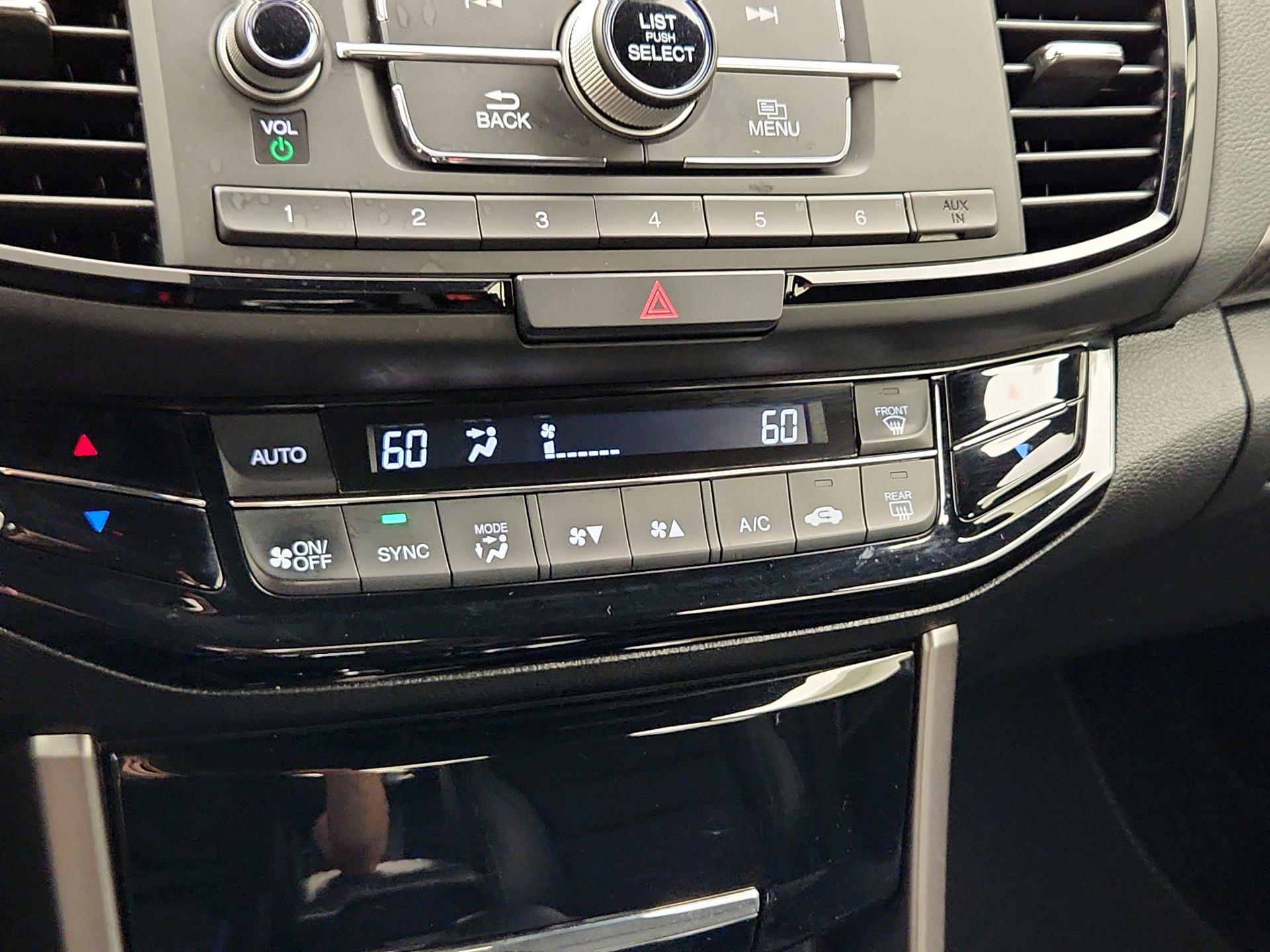 Thumbnail: 2017 Honda Accord - 16