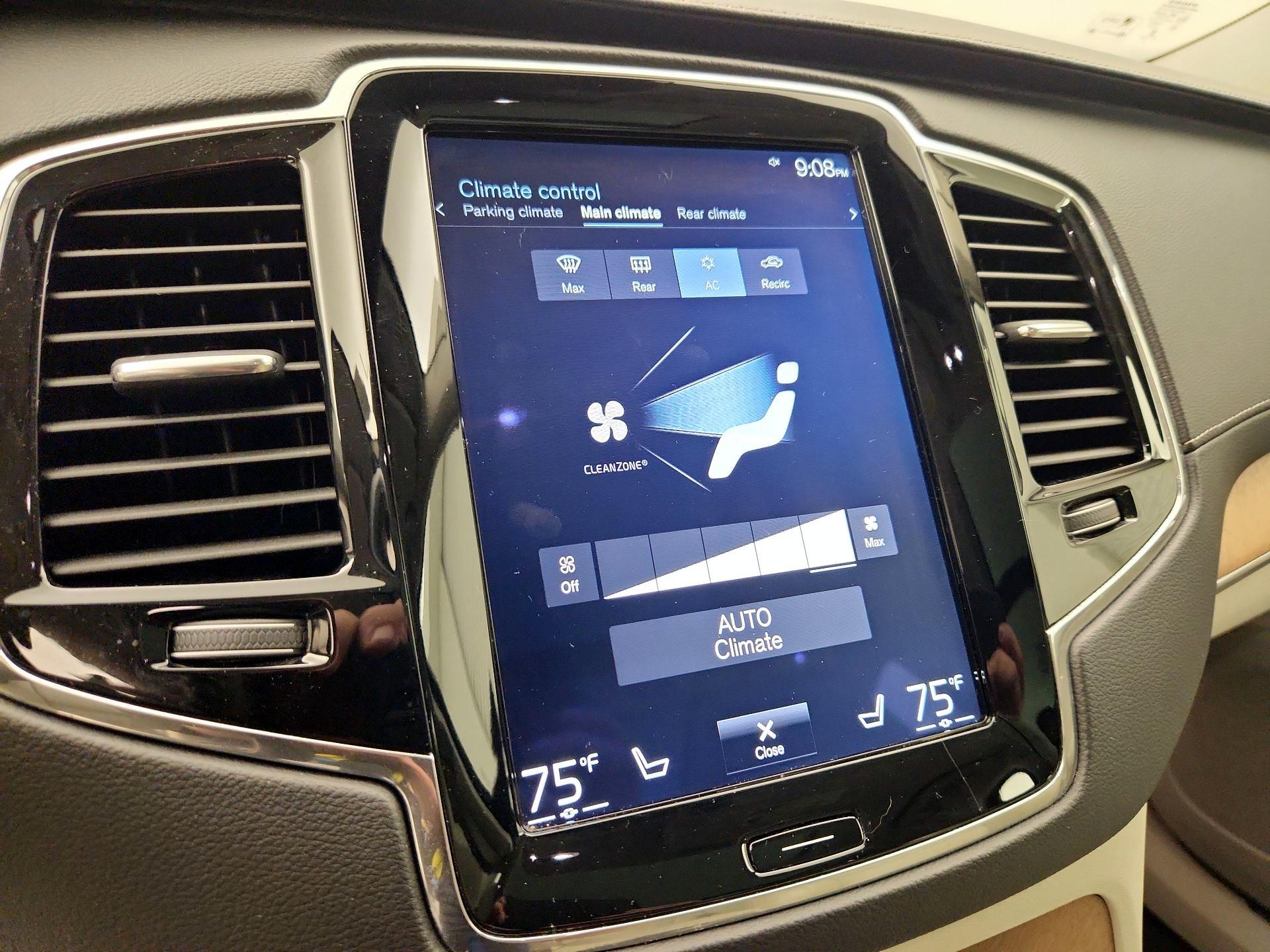 Thumbnail: 2018 Volvo XC90 - 17