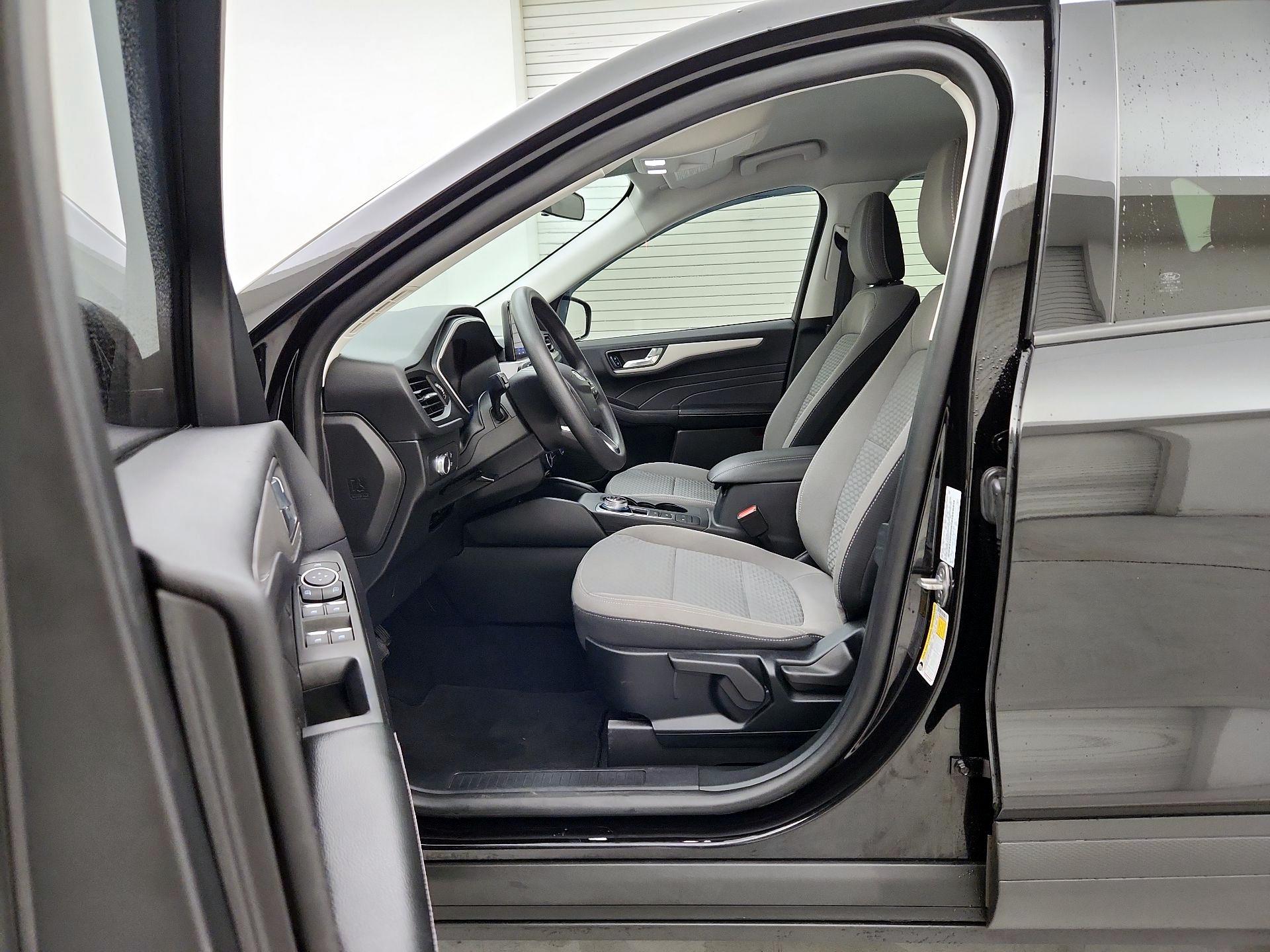 Thumbnail: 2021 Ford Escape - 11