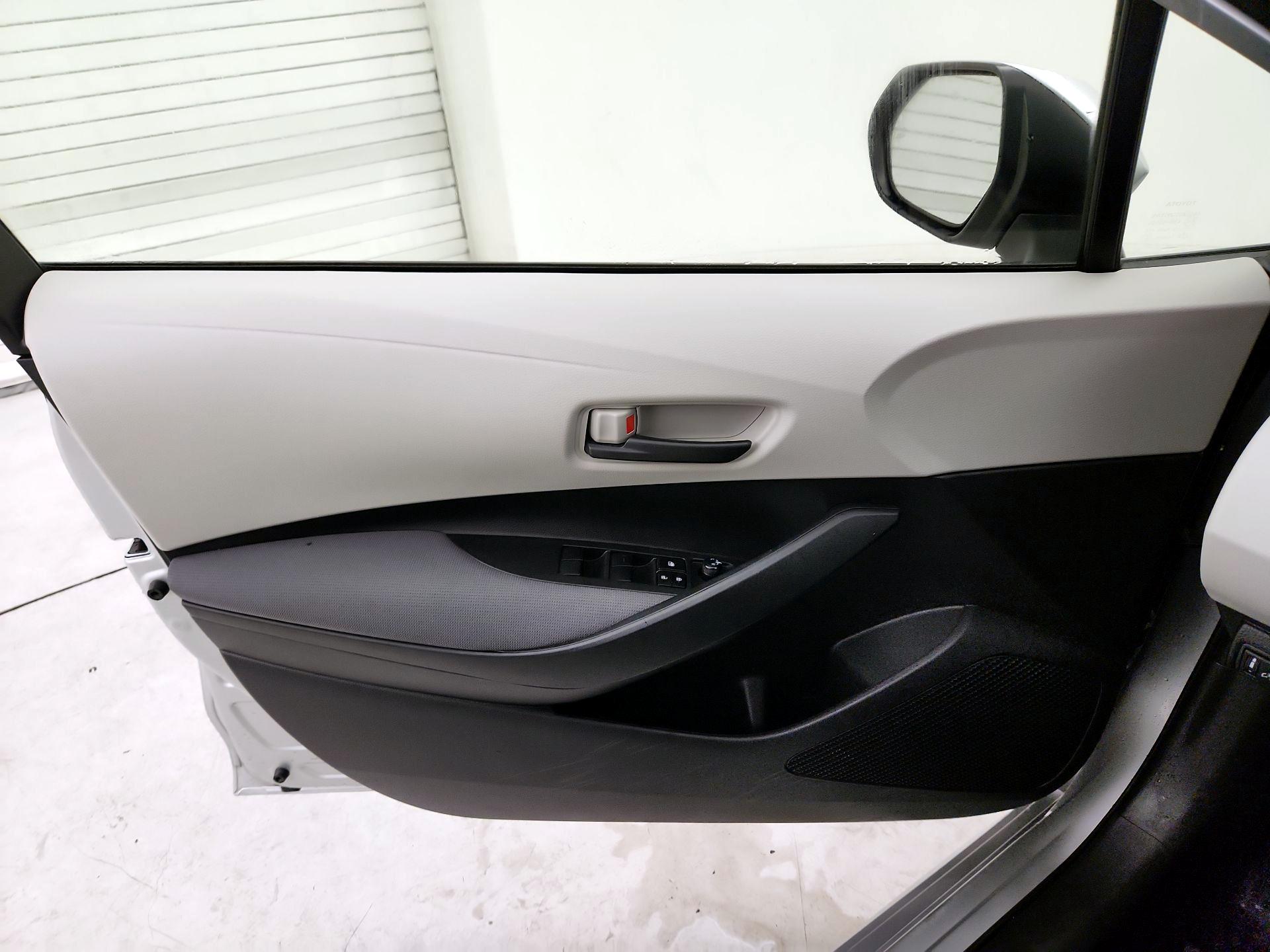 Thumbnail: 2022 Toyota Corolla - 12