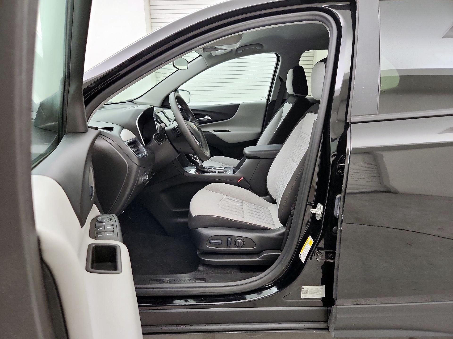 Thumbnail: 2023 Chevrolet Equinox - 11