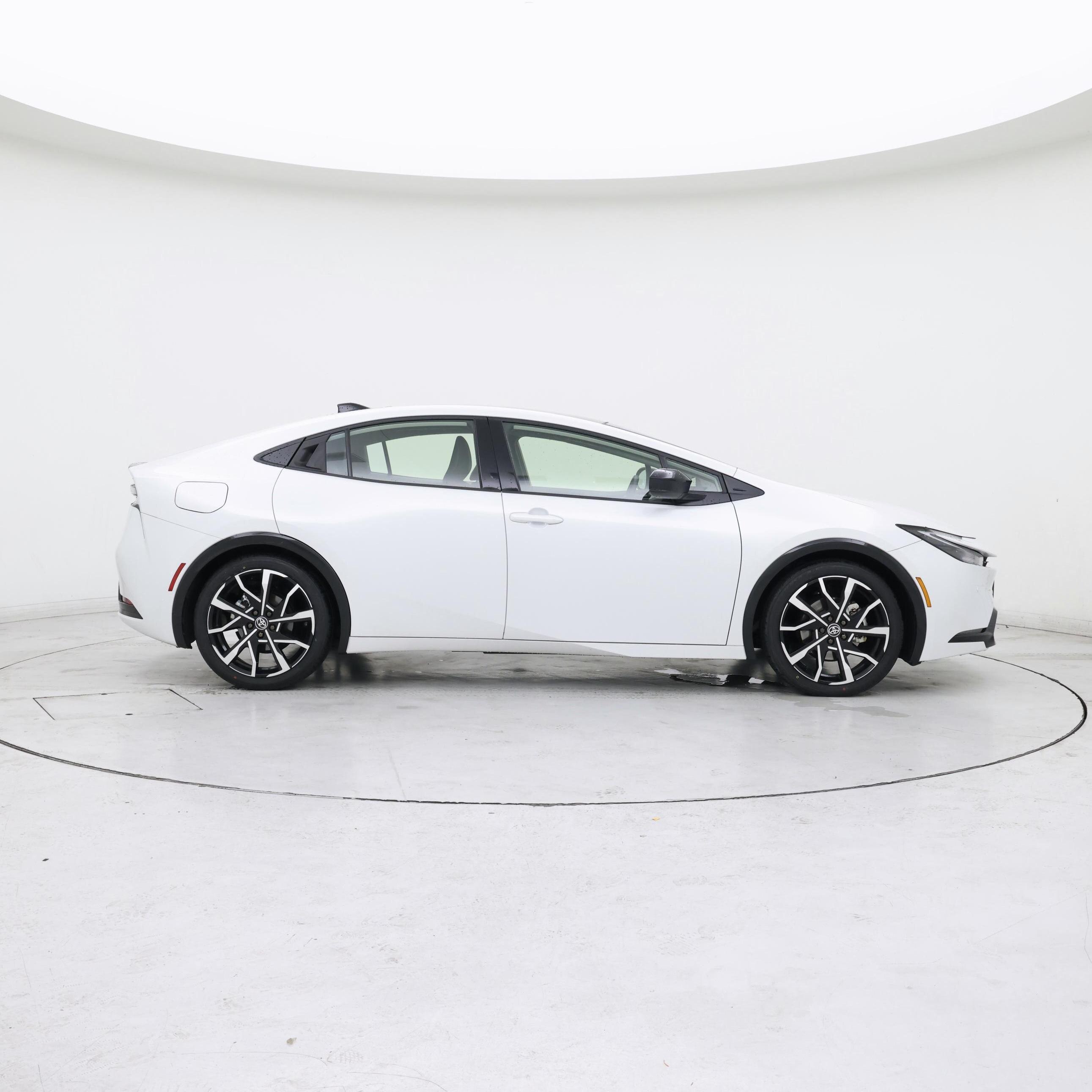 Thumbnail: 2024 Toyota Prius Prime - 7