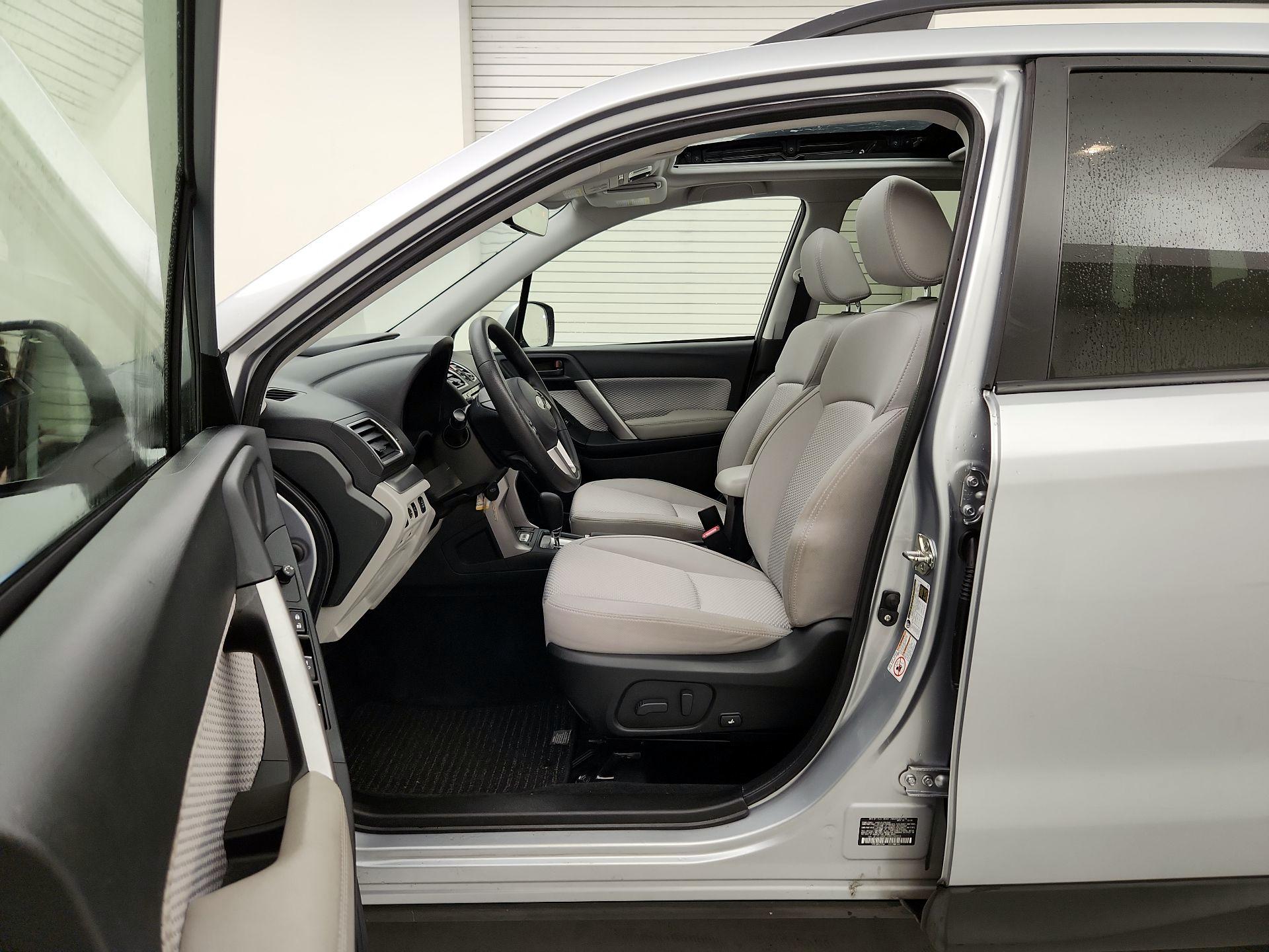 Thumbnail: 2017 Subaru Forester - 11