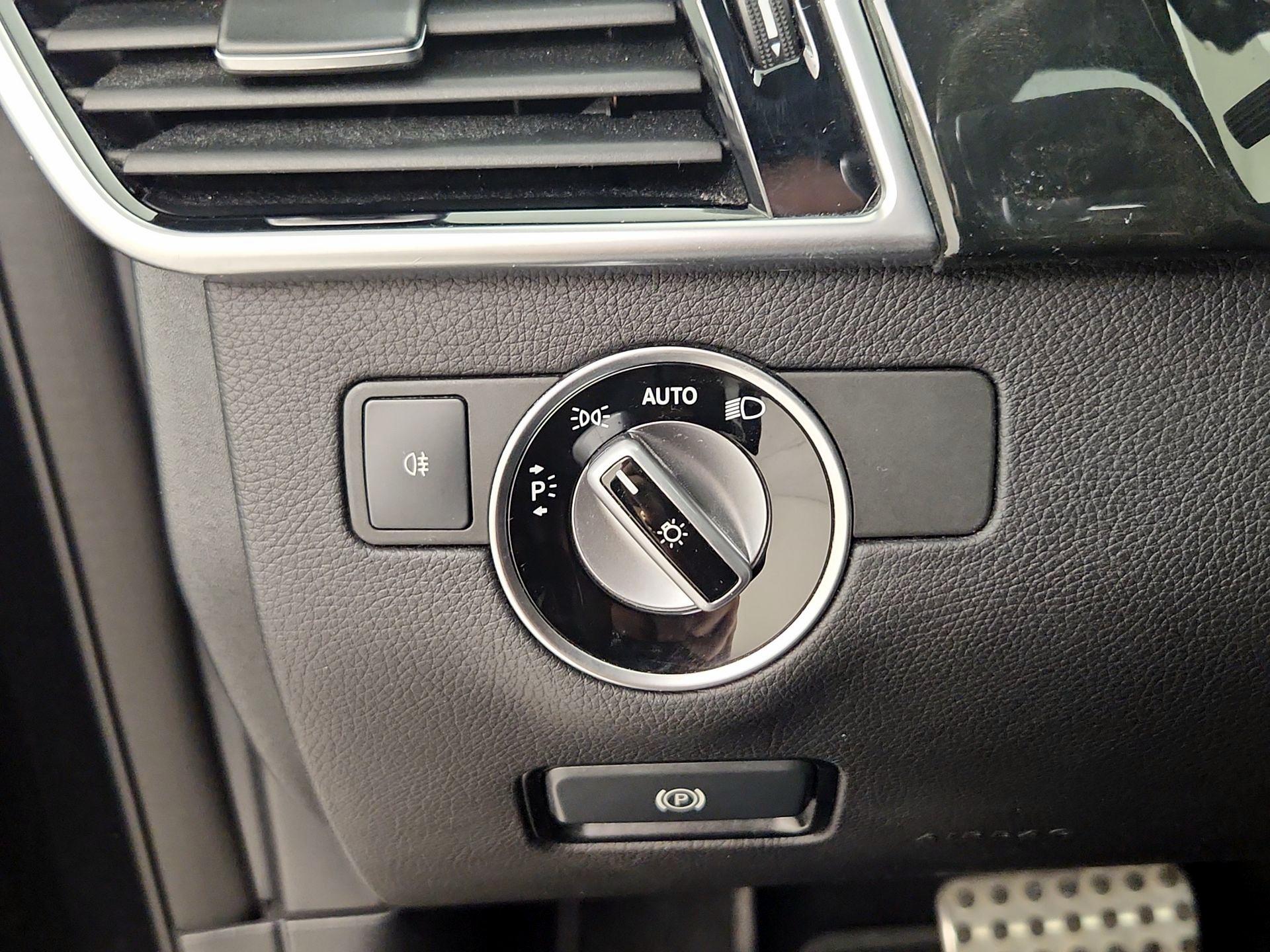 Thumbnail: 2018 Mercedes-Benz GLE - 13