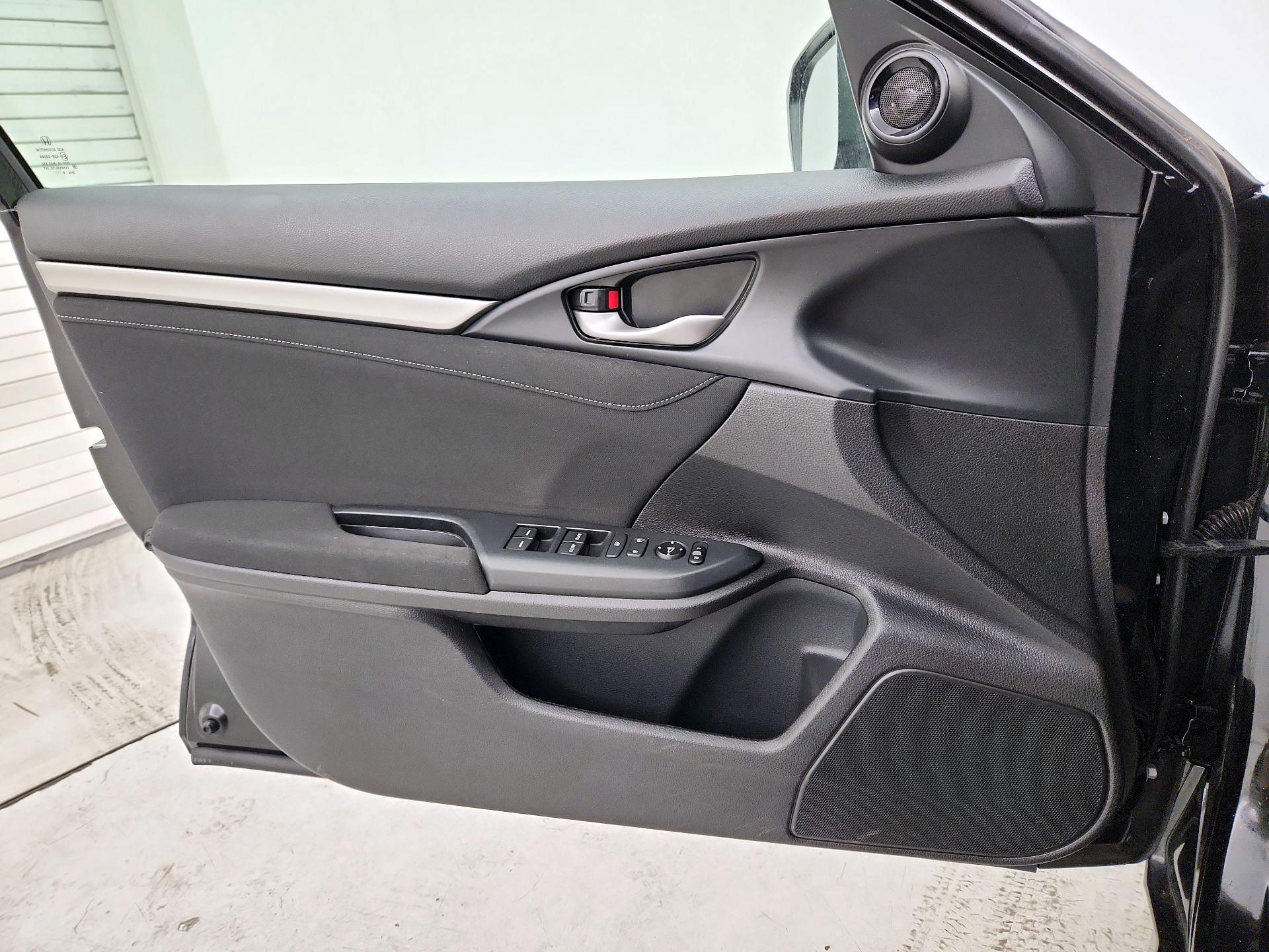 Thumbnail: 2018 Honda Civic - 12