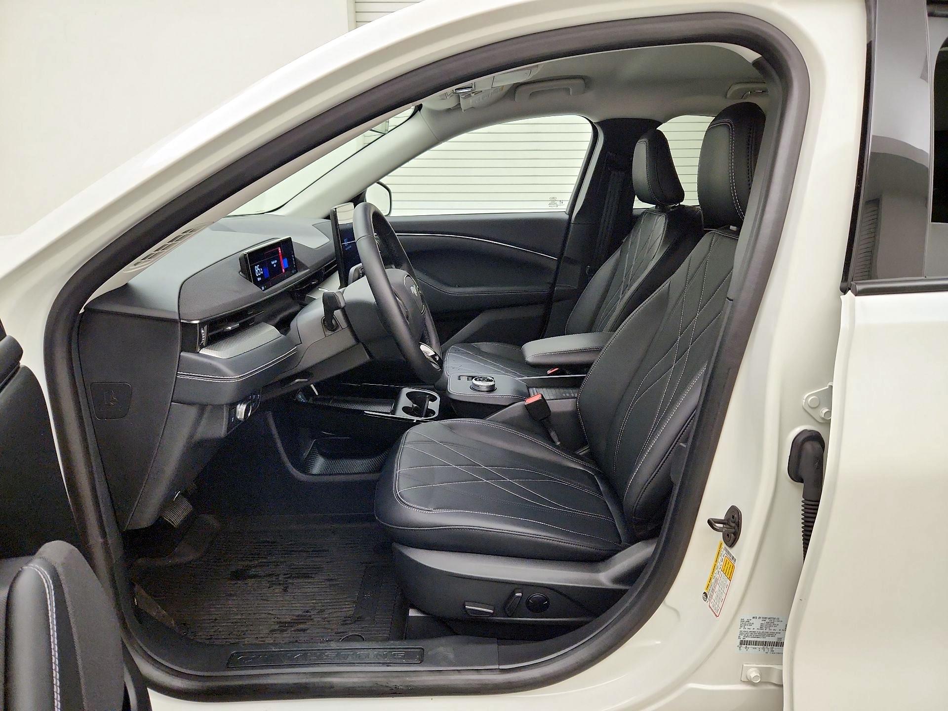 Thumbnail: 2022 Ford Mustang Mach-E - 11