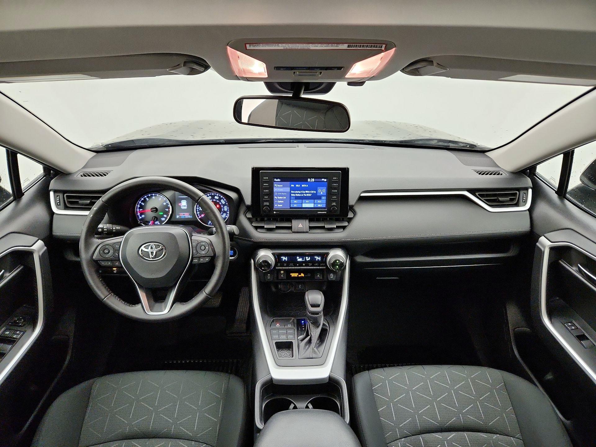 Thumbnail: 2021 Toyota RAV4 - 9