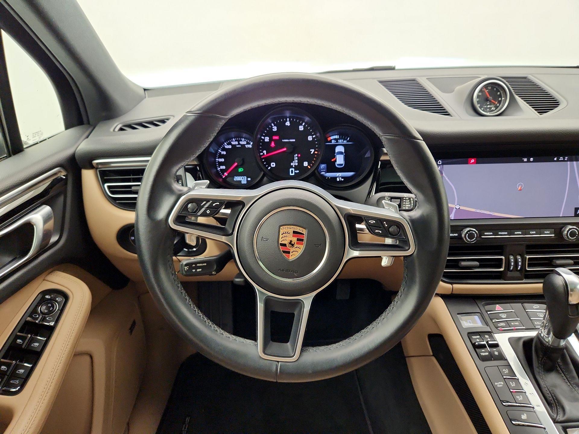 Thumbnail: 2019 Porsche Macan - 10