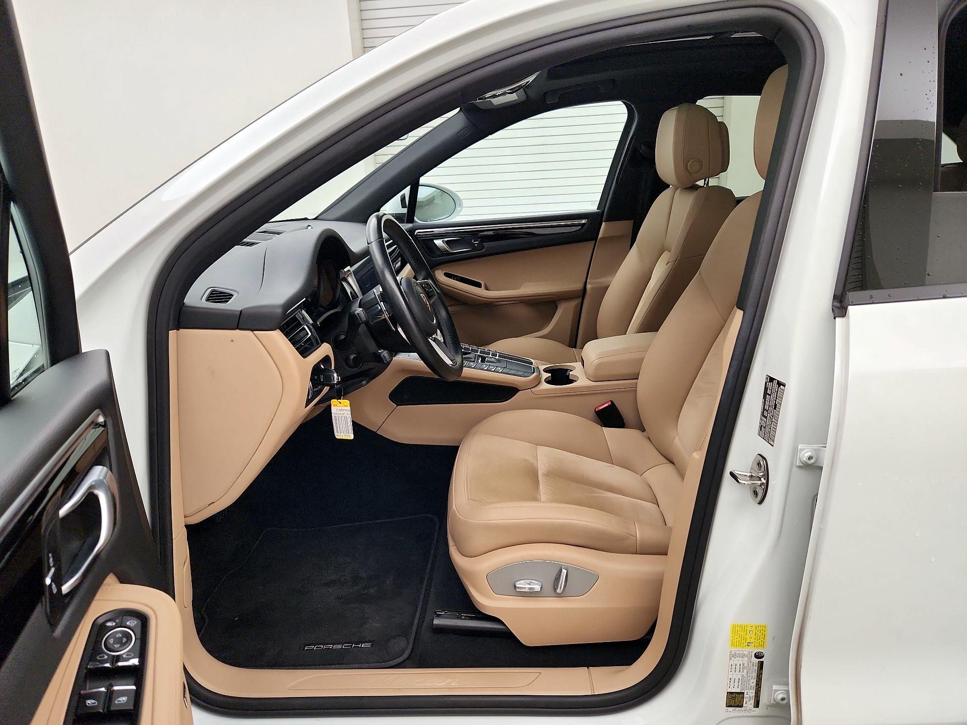 Thumbnail: 2019 Porsche Macan - 11