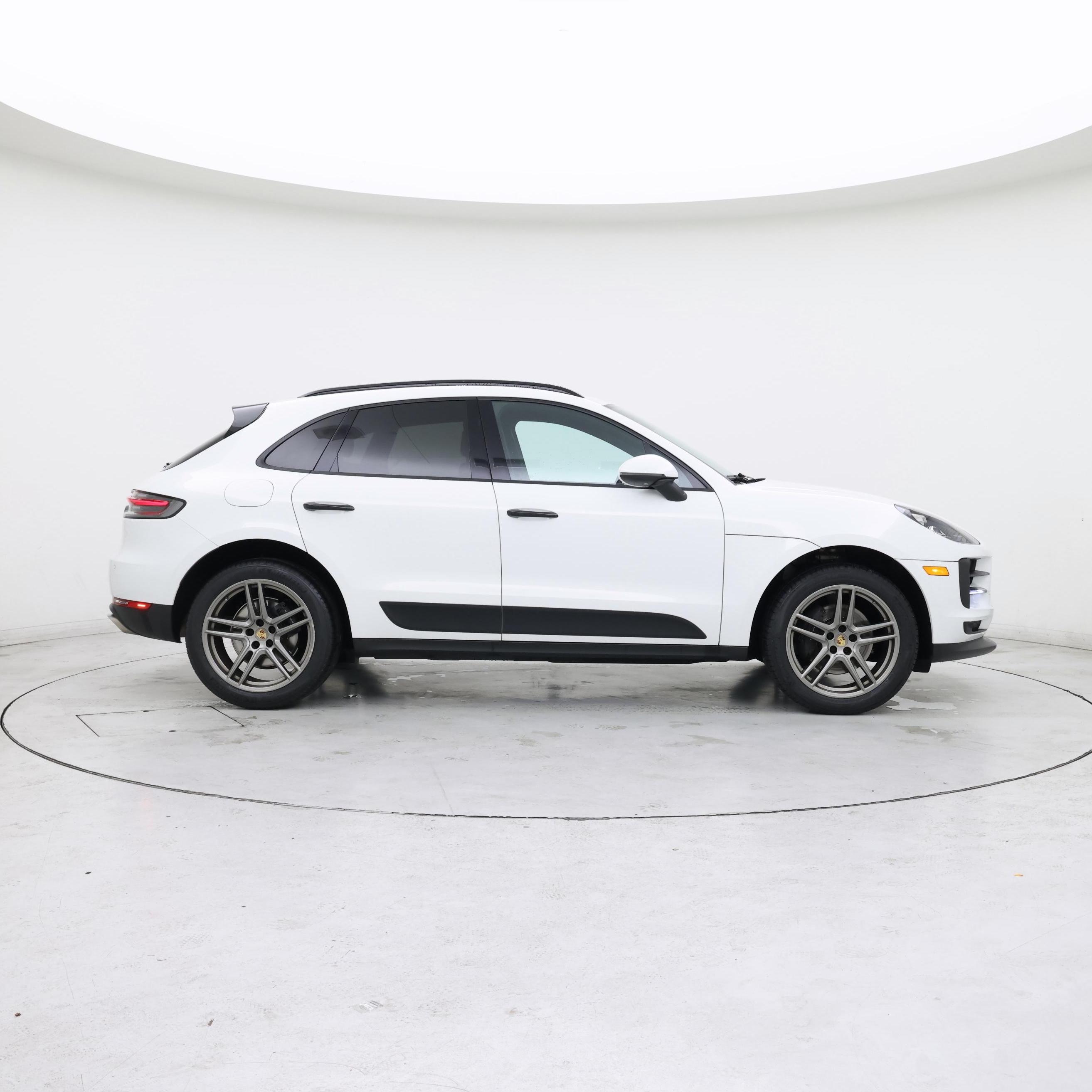 Thumbnail: 2019 Porsche Macan - 7
