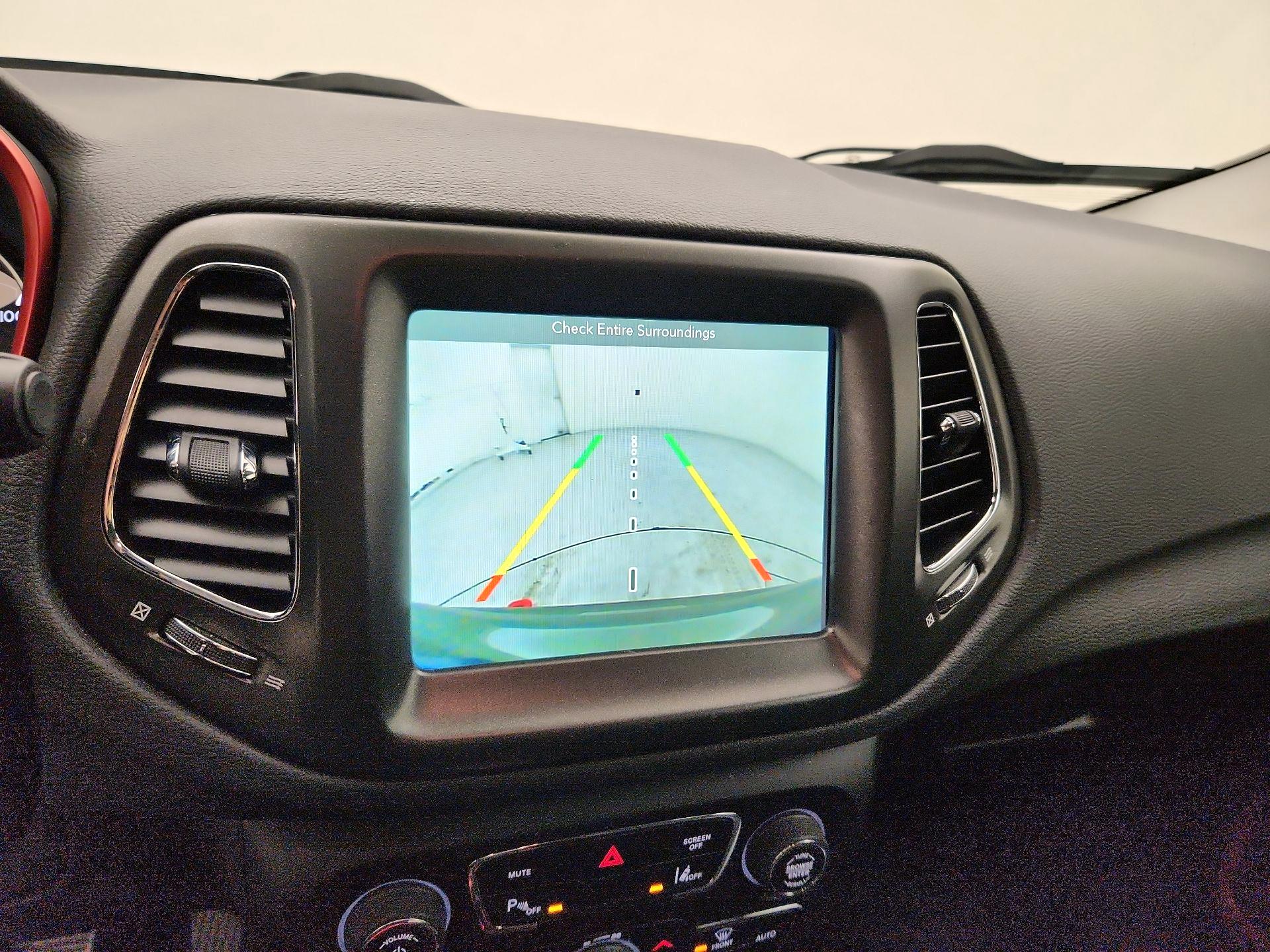 Thumbnail: 2018 Jeep Compass - 15