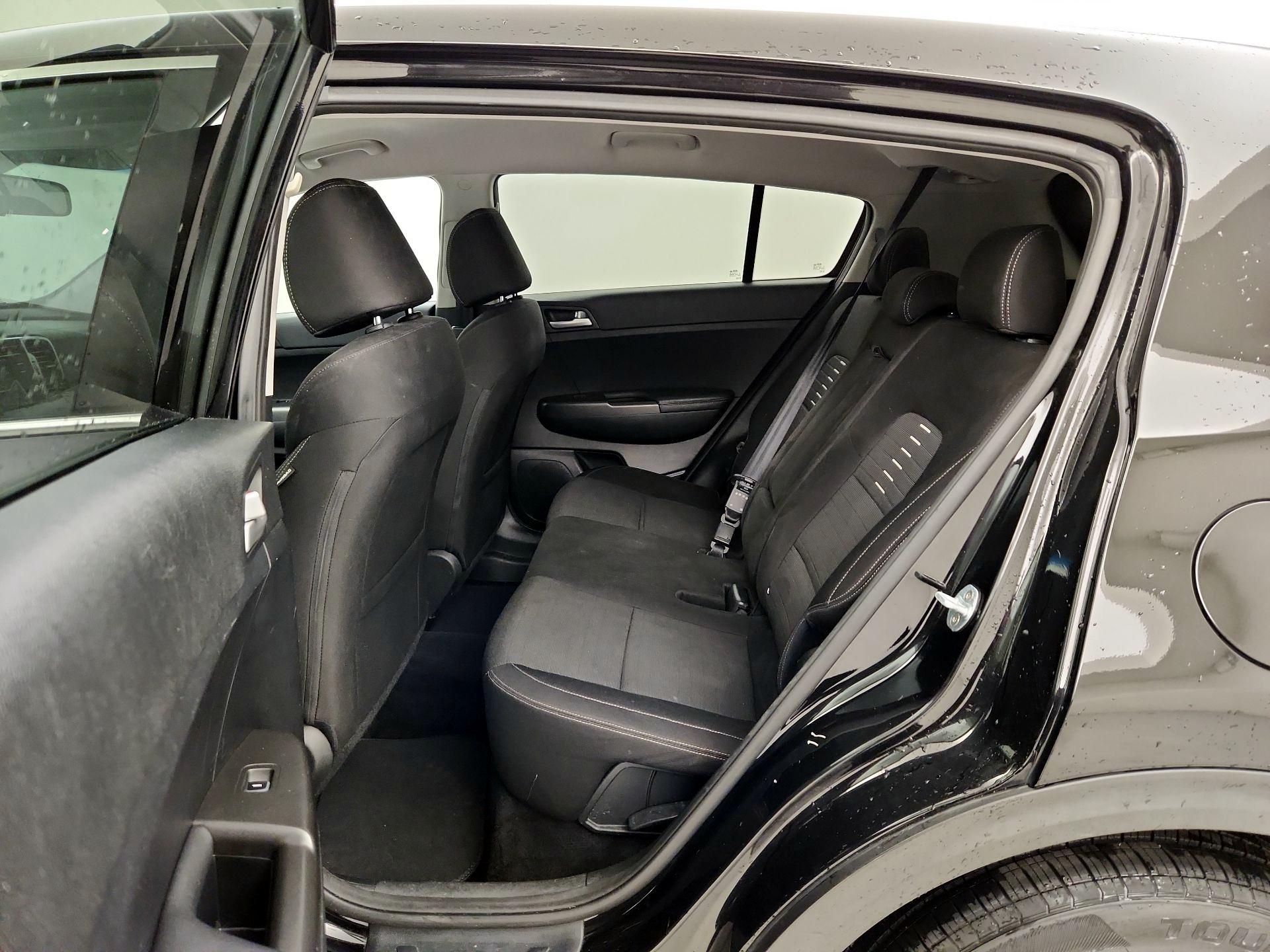 Thumbnail: 2018 Kia Sportage - 19