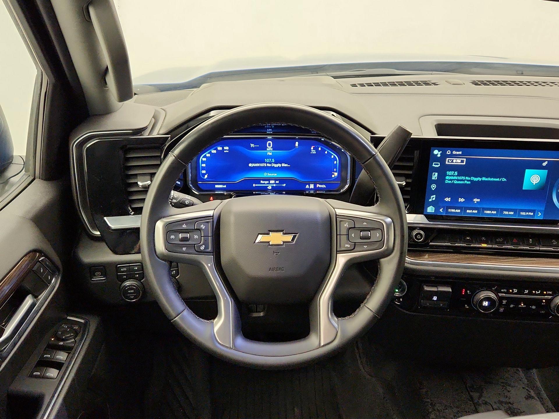 Thumbnail: 2023 Chevrolet Silverado 1500 - 10