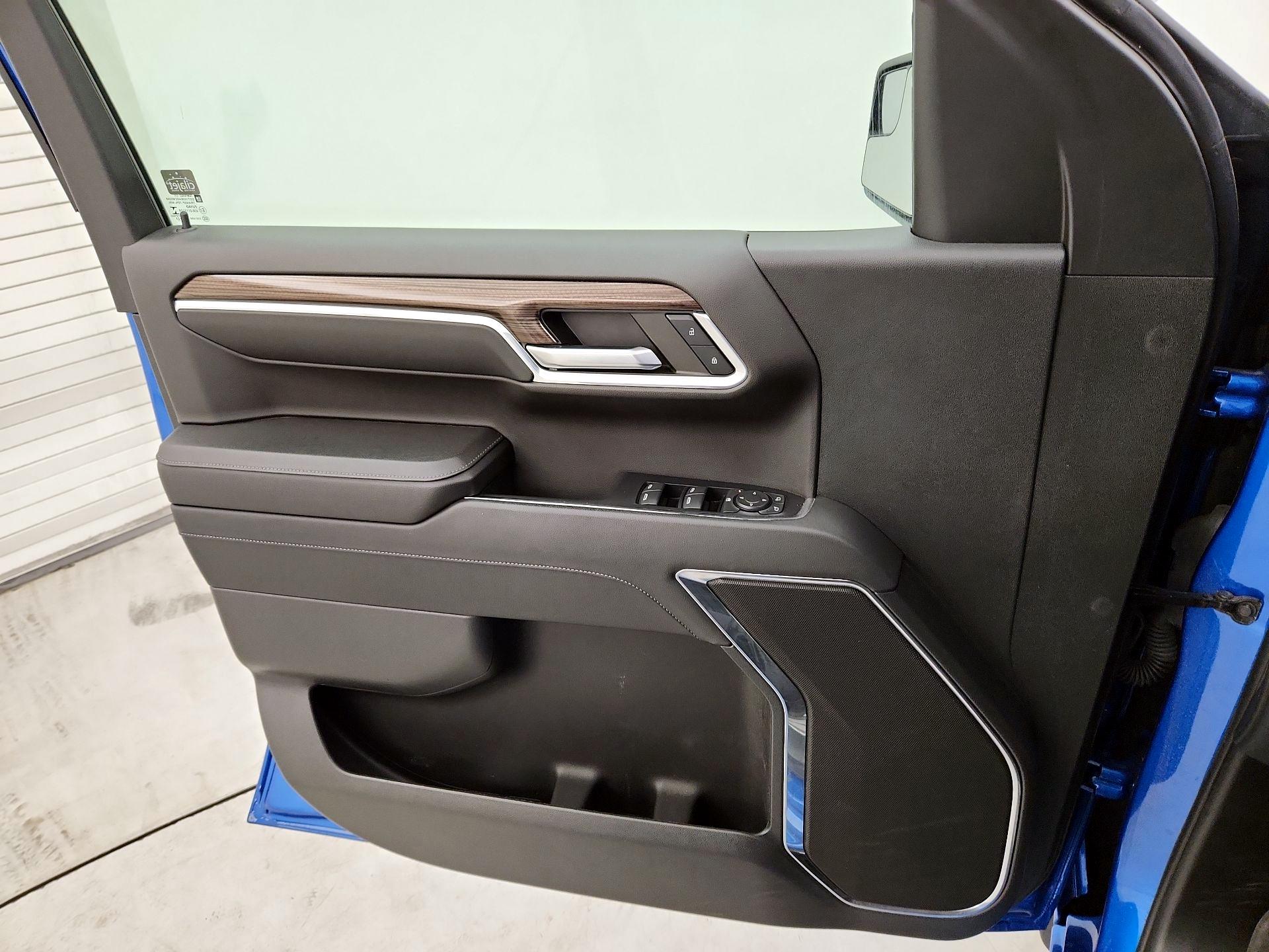 Thumbnail: 2023 Chevrolet Silverado 1500 - 12