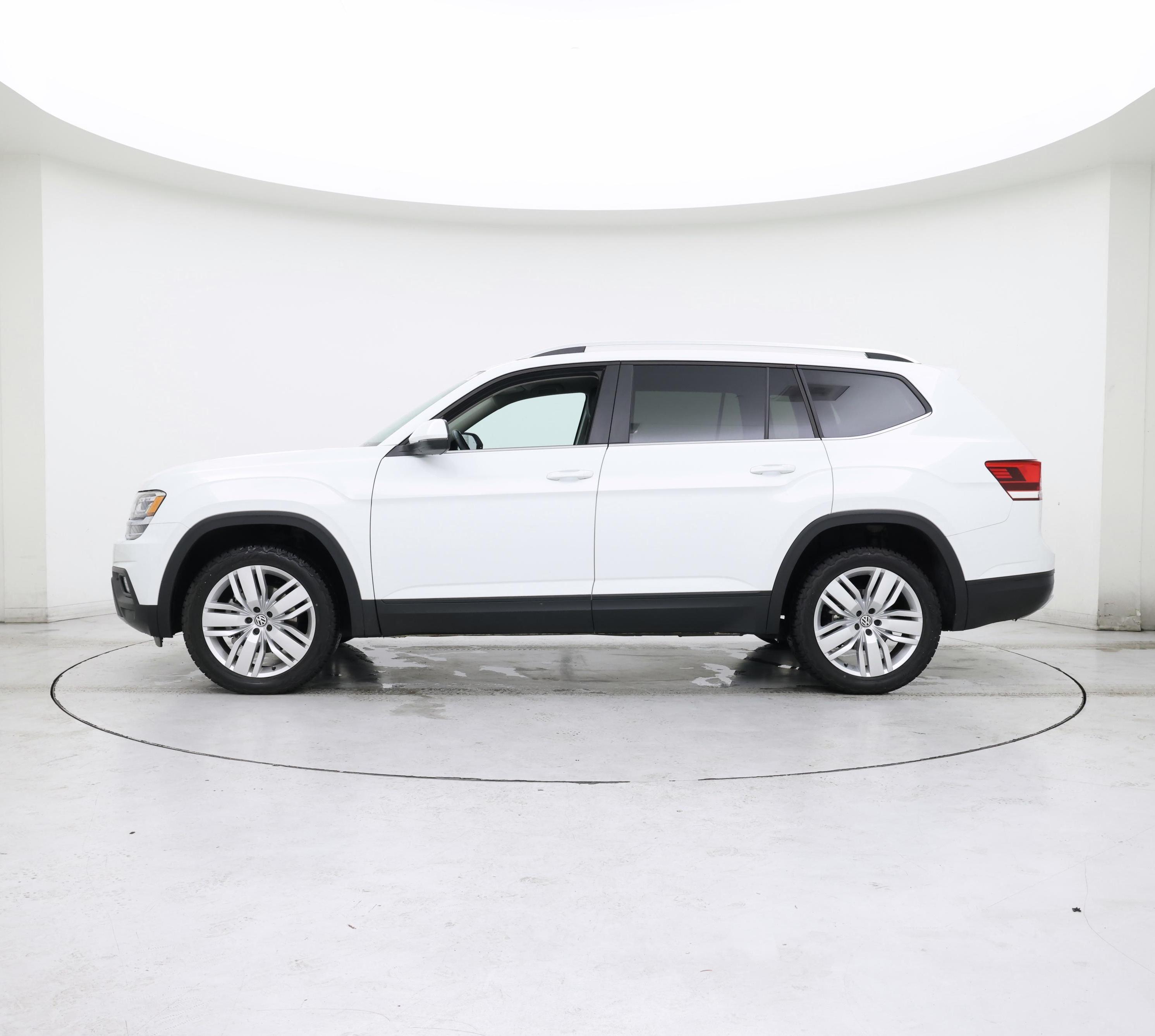 Thumbnail: 2019 Volkswagen Atlas - 3