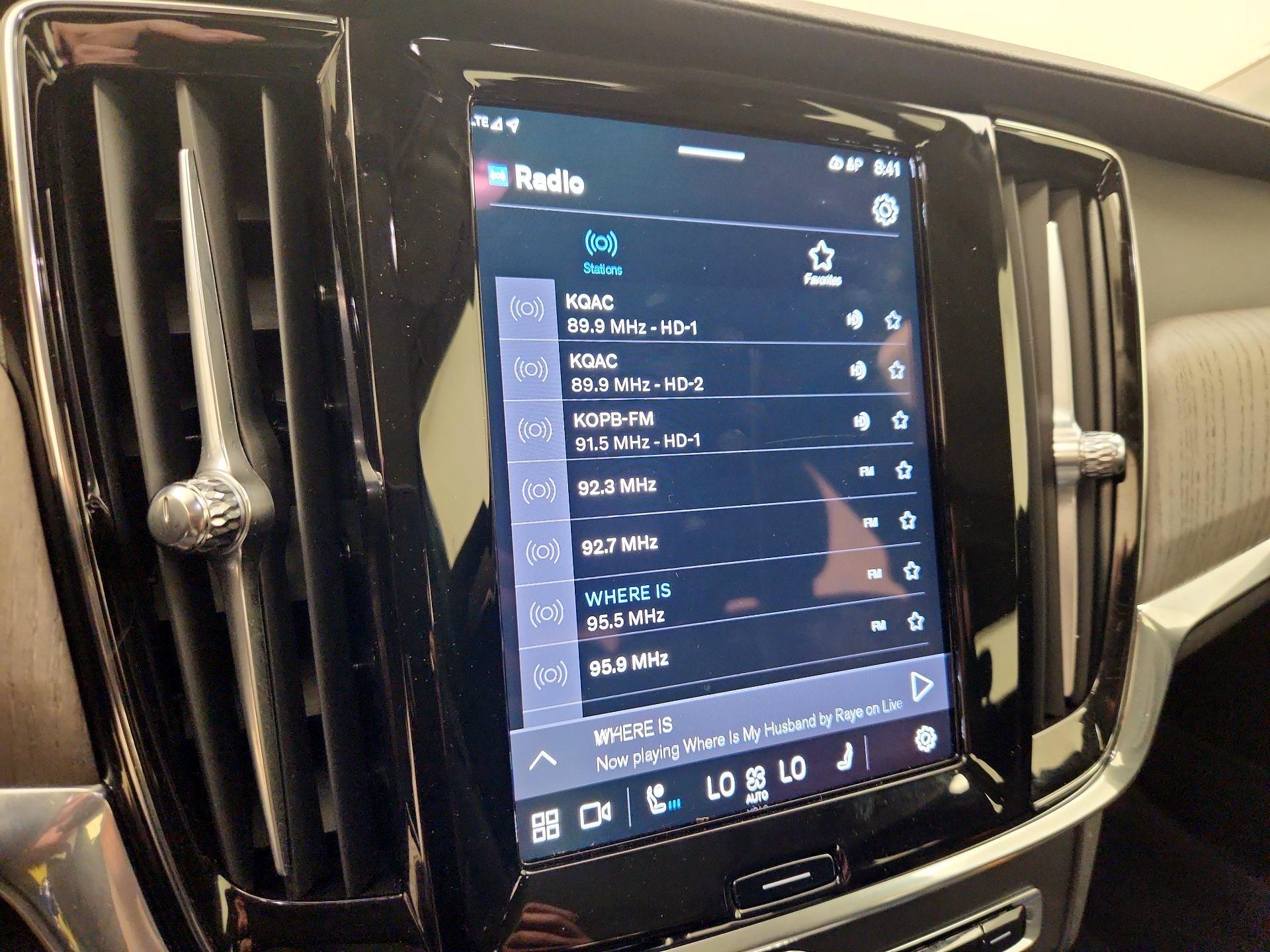 Thumbnail: 2022 Volvo S90 - 16