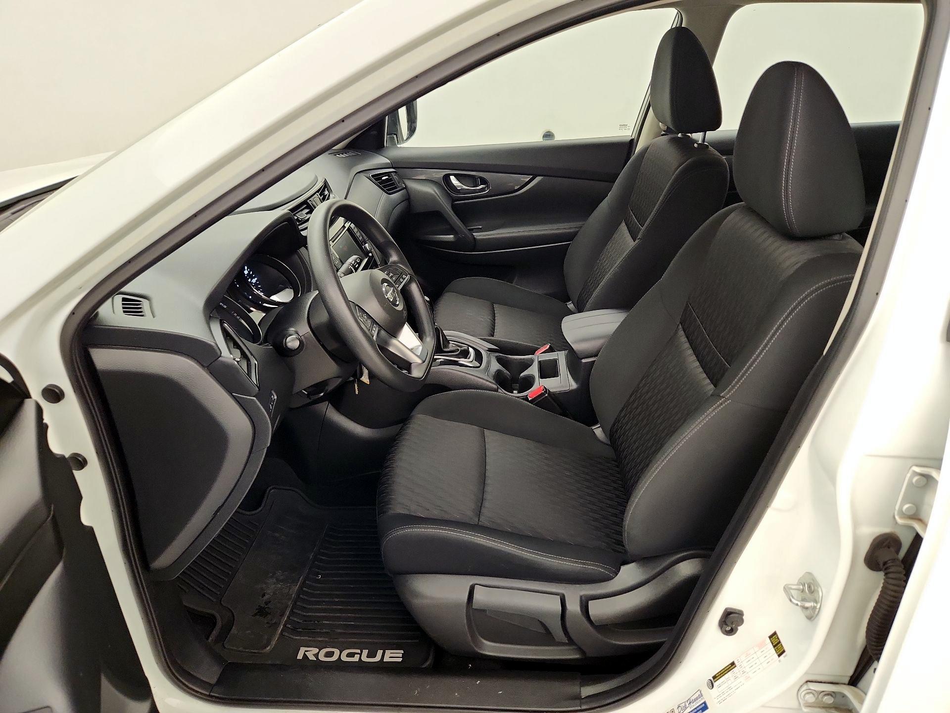 Thumbnail: 2018 Nissan Rogue - 11